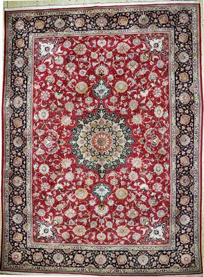 Image Täbriz alt, Persien, Mitte 20.Jhd, Wolle auf Baumwolle, ca. 395 x 288 cm, EHZ: 2