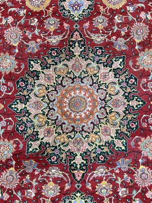 26858011e - Täbriz alt, Persien, Mitte 20.Jhd, Wolle auf Baumwolle, ca. 395 x 288 cm, EHZ: 2-3