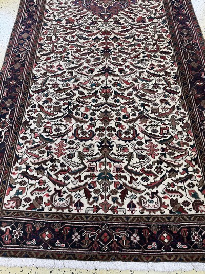 26858063e - Heriz alt, Persien, Mitte 20.Jhds, Wolle auf Baumwolle, ca. 377 x 145 cm, EHZ: 2 ...