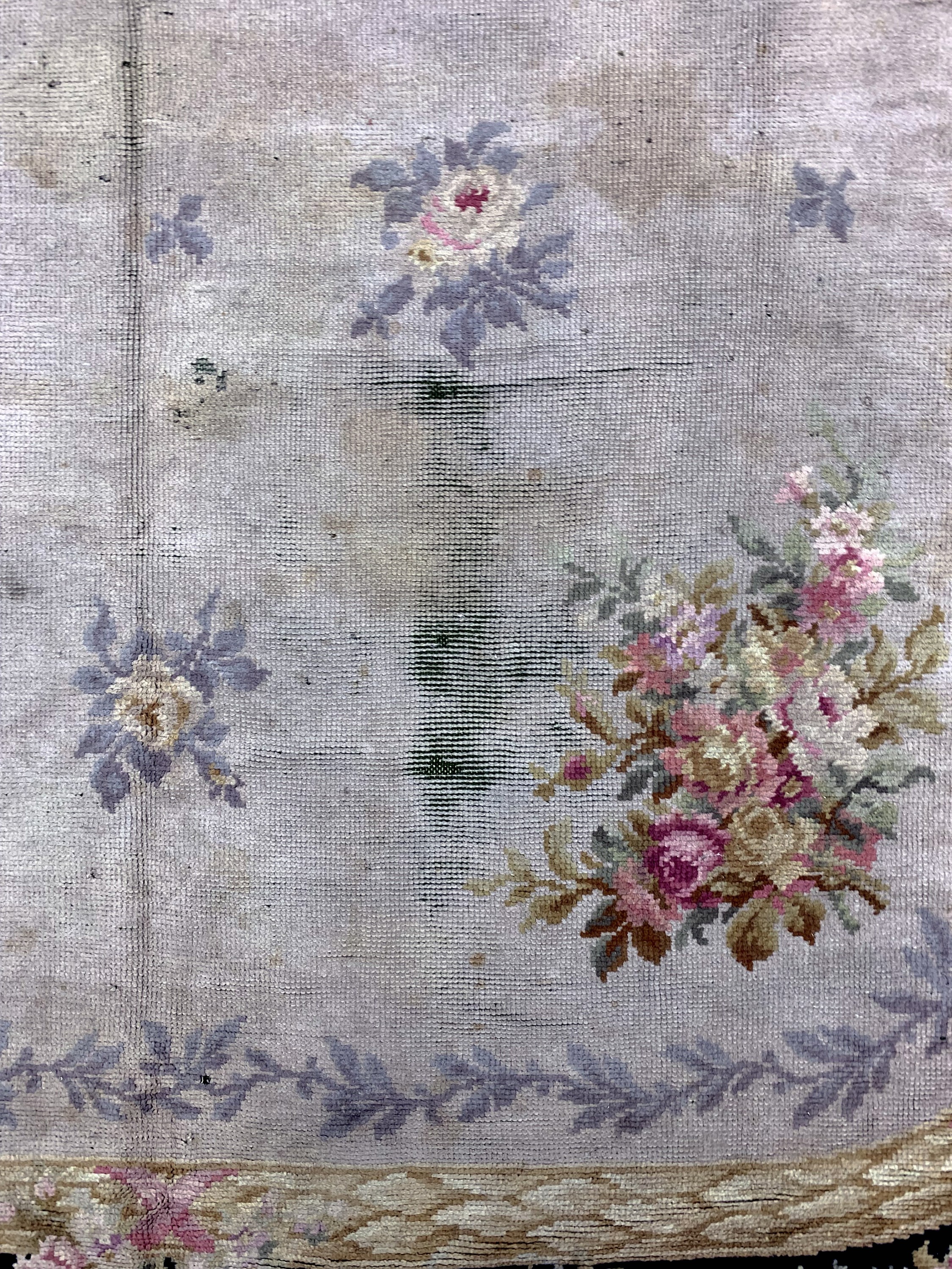Detail d: Aubusson Teppich antik, Frankreich, 19.Jhd,Wolle auf Wolle, ca. 613 x 417 cm, Reinigungsbedürftig, EHZ: 4