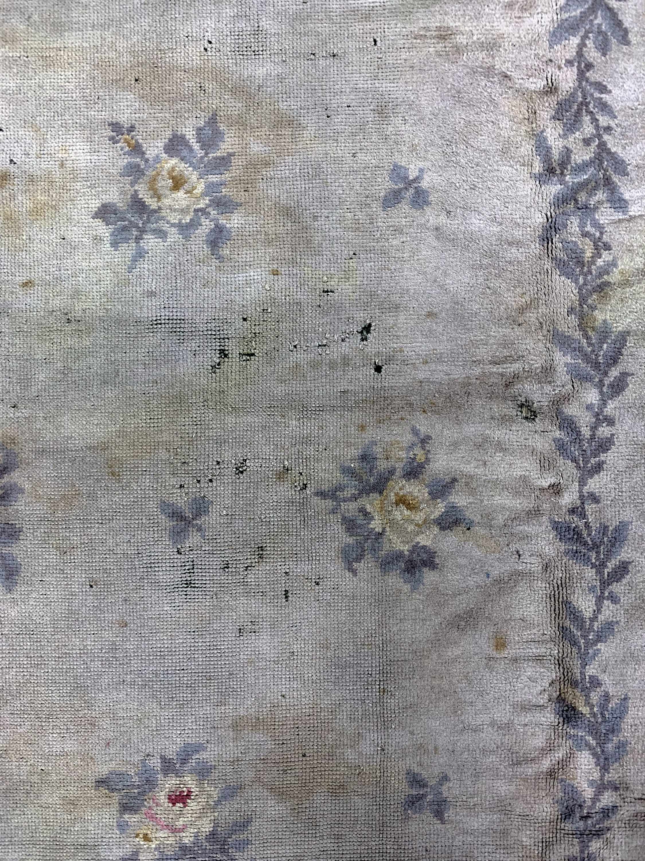 Detail f: Aubusson Teppich antik, Frankreich, 19.Jhd,Wolle auf Wolle, ca. 613 x 417 cm, Reinigungsbedürftig, EHZ: 4