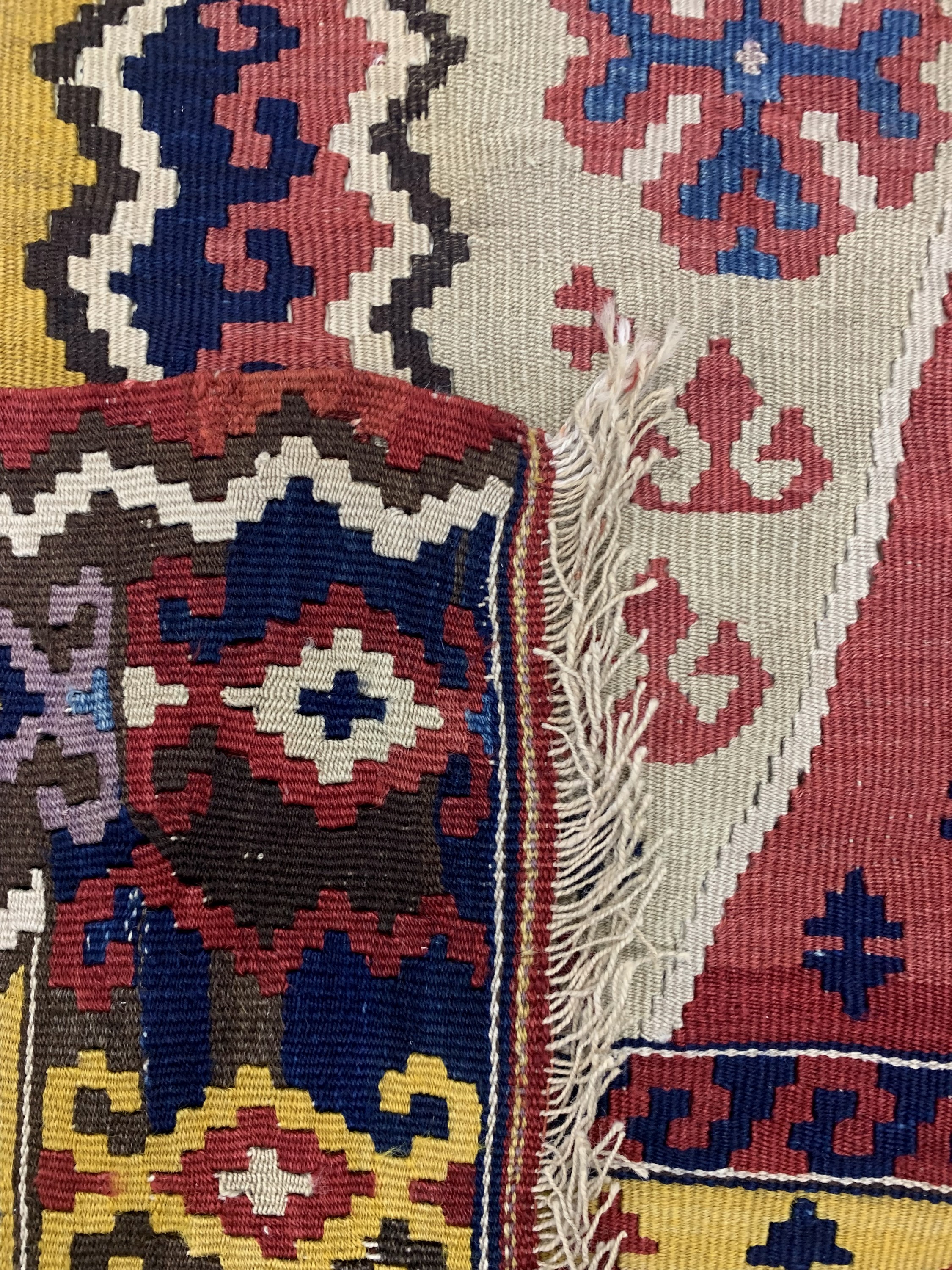 Detail e: Erzurum Kelim antik, Türkei, 19.Jhd, Wolle auf Wolle, ca. 215 x 165 cm, EHZ: 2,aus Sammlungsauflösung