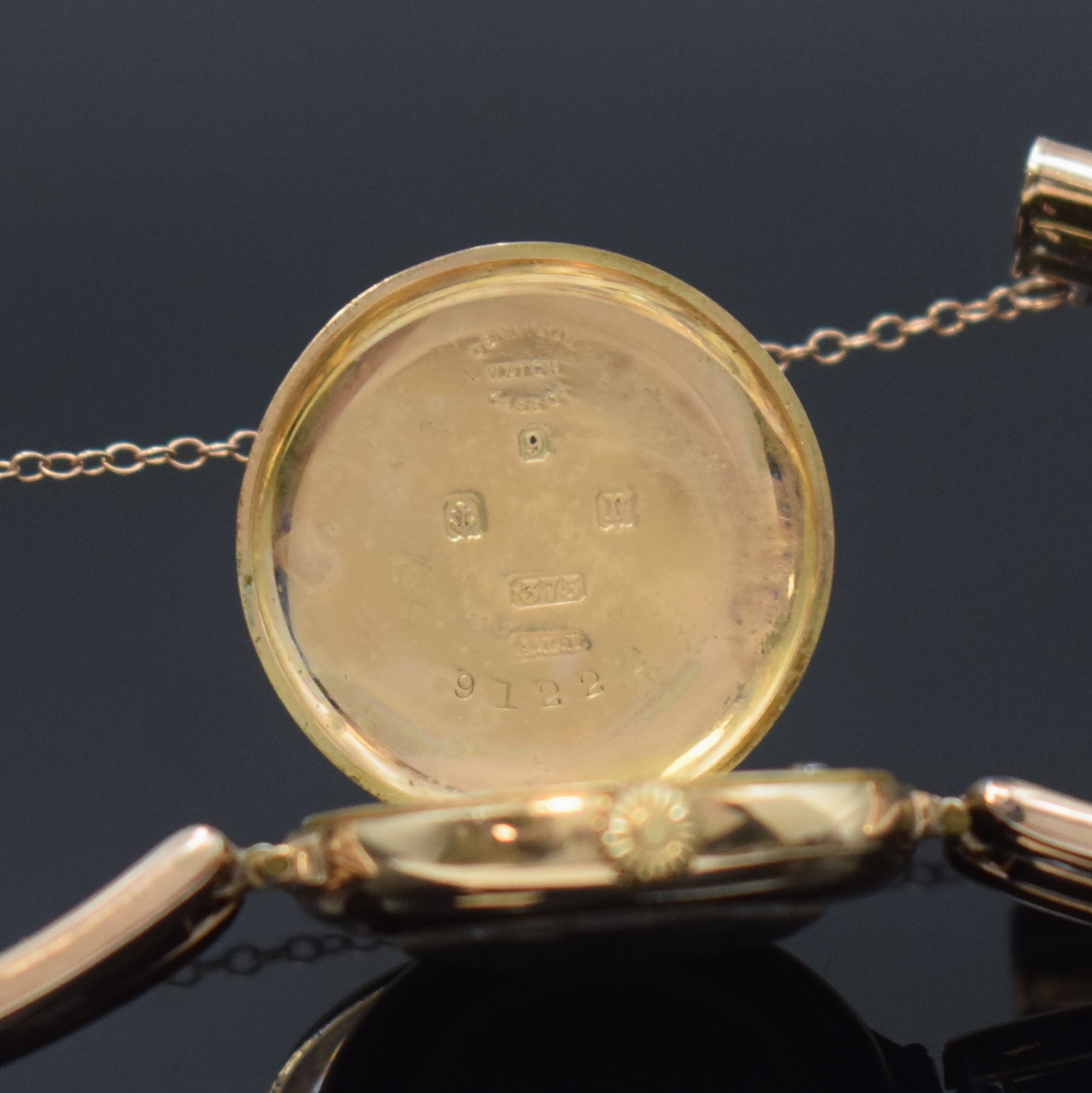 Detail d: ROLEX frühe Damenarmbanduhr in RG 375/000 am Goldband, Schweiz / England Hallmark Birmingham 1916, Handaufzug, glattes Scharniergeh. von Dennison m. ...