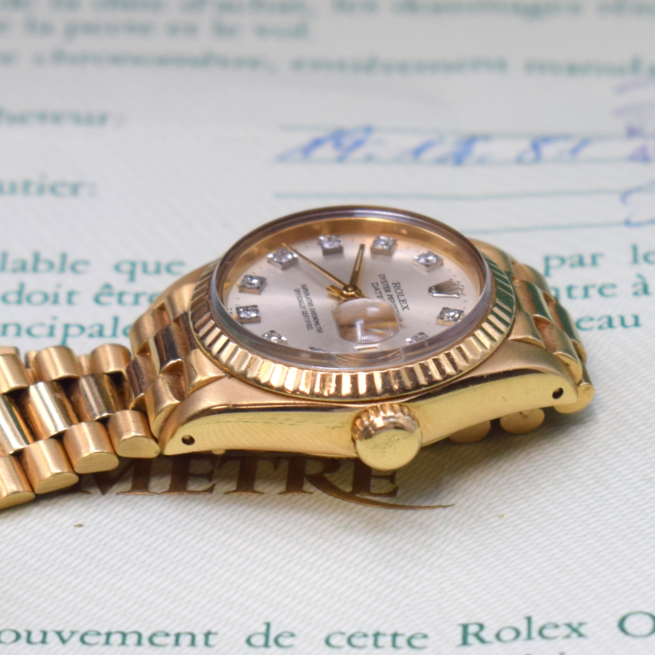 Detail d: ROLEX Damenarmbanduhr Oyster Perpetual Datejust Referenz 6917, Chronometer der Superlative in GG 750/000 inkl. Präsidentband m. Faltschl., Boden u. ...