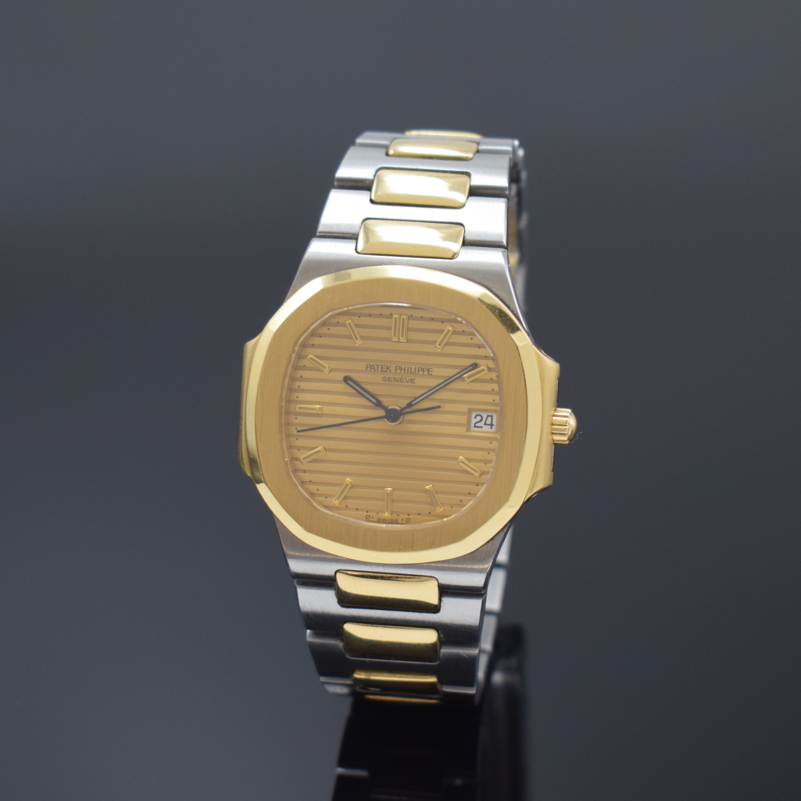 PATEK PHILIPPE Mediumarmbanduhr Serie Nautilus Referenz 3900/1, 2 teil., seitlich 4-fach verschr. Geh. in Edelstahl/Gold kombiniert inkl. Gliederband ...