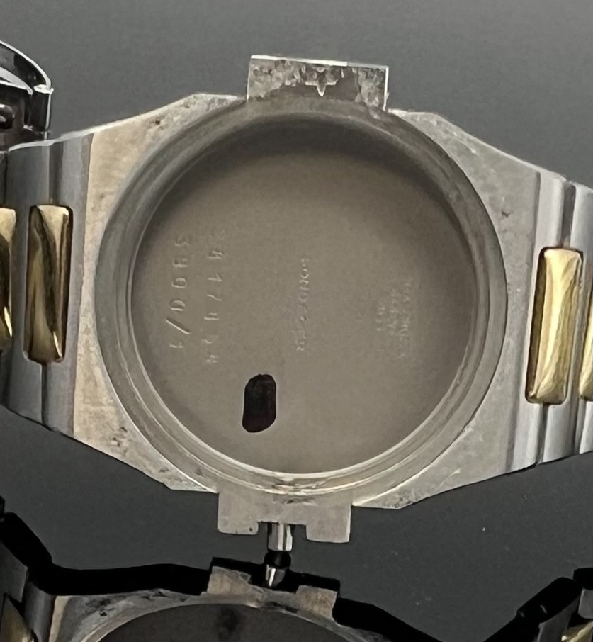 Detail g: PATEK PHILIPPE Mediumarmbanduhr Serie Nautilus Referenz 3900/1, 2 teil., seitlich 4-fach verschr. Geh. in Edelstahl/Gold kombiniert inkl. Gliederband ...