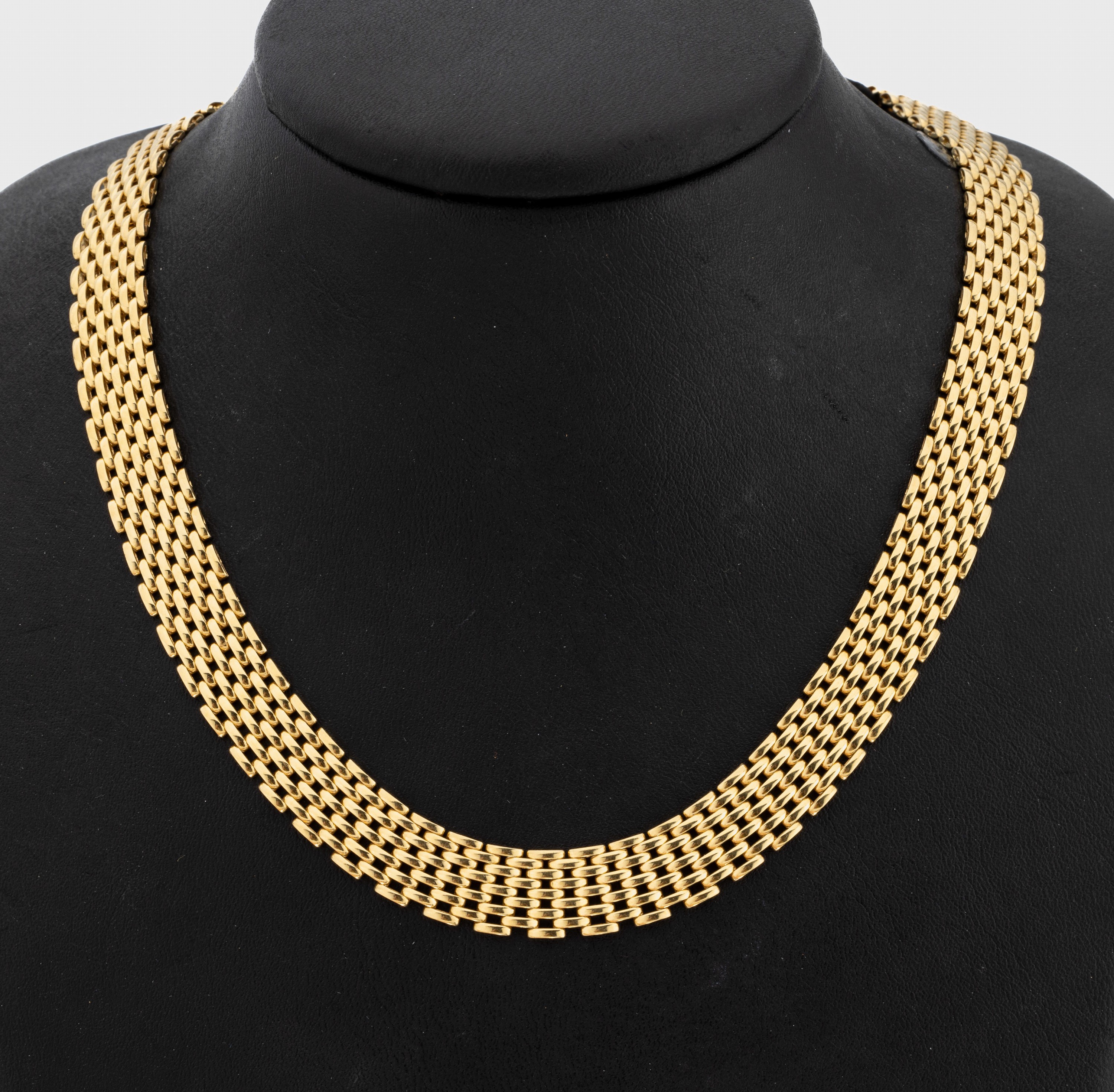 18 kt Gold Collier, GG 750/000, Glieder bewegl. gearbeitet, L. ca. 46 cm, Kastenschloss mit Sicherheitsacht, Meistermarke unged., ca. 46.0 g