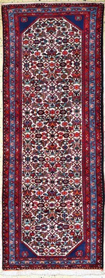 Image 26859350 - Rodbar, Persien, Neuwertig, Wolle auf Baumwolle, ca. 202 x 77 cm Schätzpreis: 580, ...