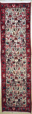 Image 26859355 - Assadabad, Persien, Neuwertig, Wolle auf Baumwolle, ca. 288 x 80 cm Schätzpreis: ...