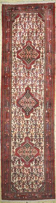 Image 26859370 - Assadabad, Persien, Neuwertig, Wolle auf Baumwolle, ca. 293 x 80 cm Schätzpreis: ...