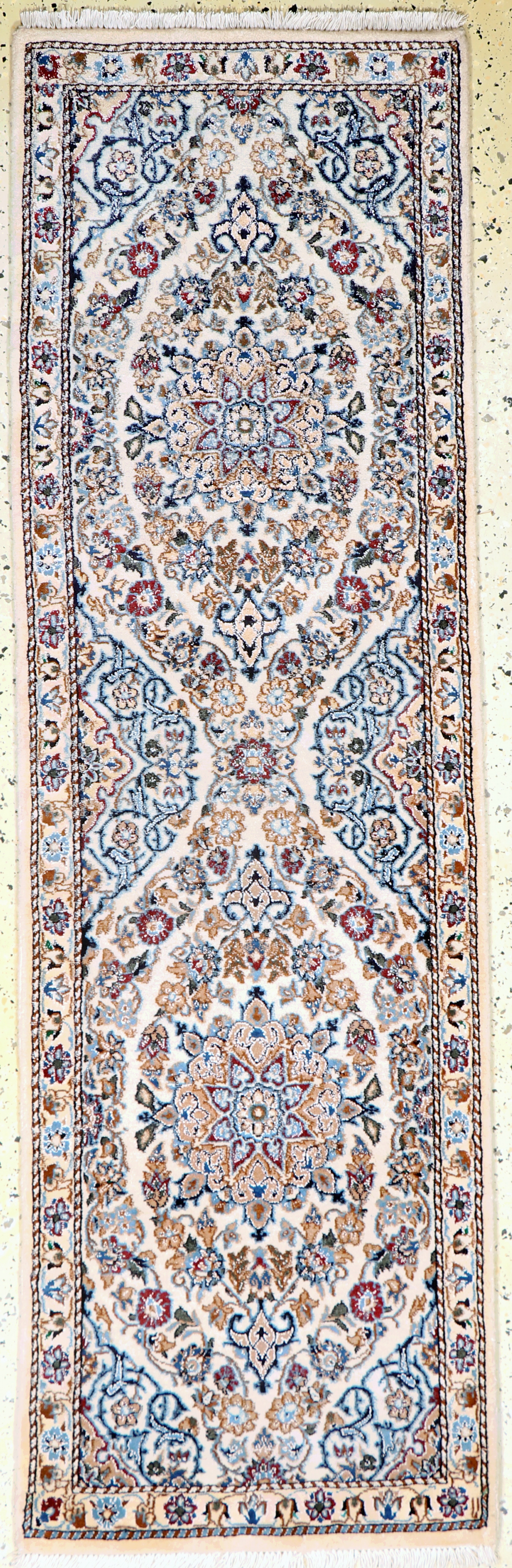 Image 26859417 - Nain fein, Persien, Neuwertig, Wolle auf Baumwolle, ca. 190 x 56 cm Schätzpreis: 590, ...