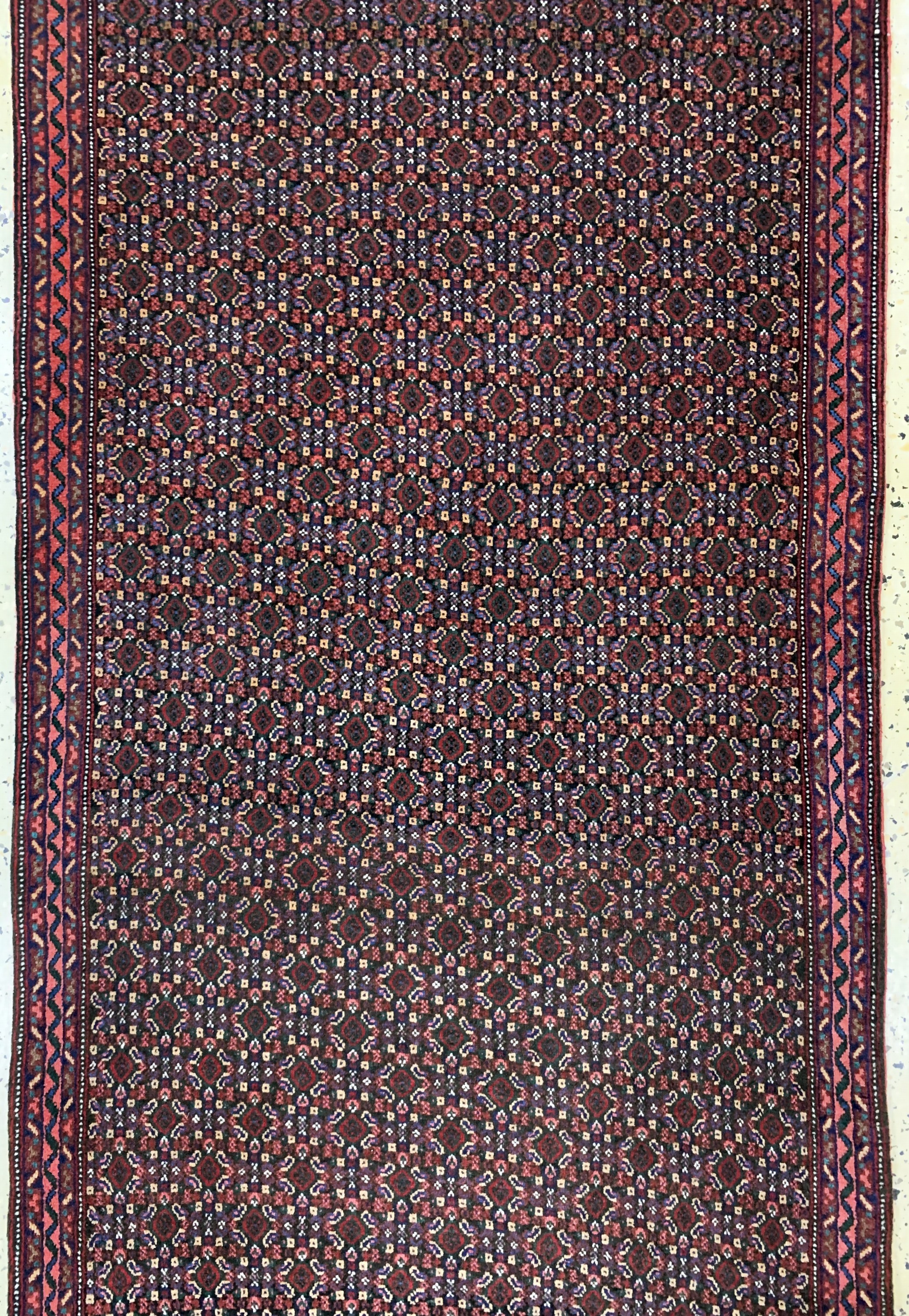 Detail b: Senneh , Persien, Wolle auf Baumwolle, ca. 337 x 80 cm, EHZ: 1-2