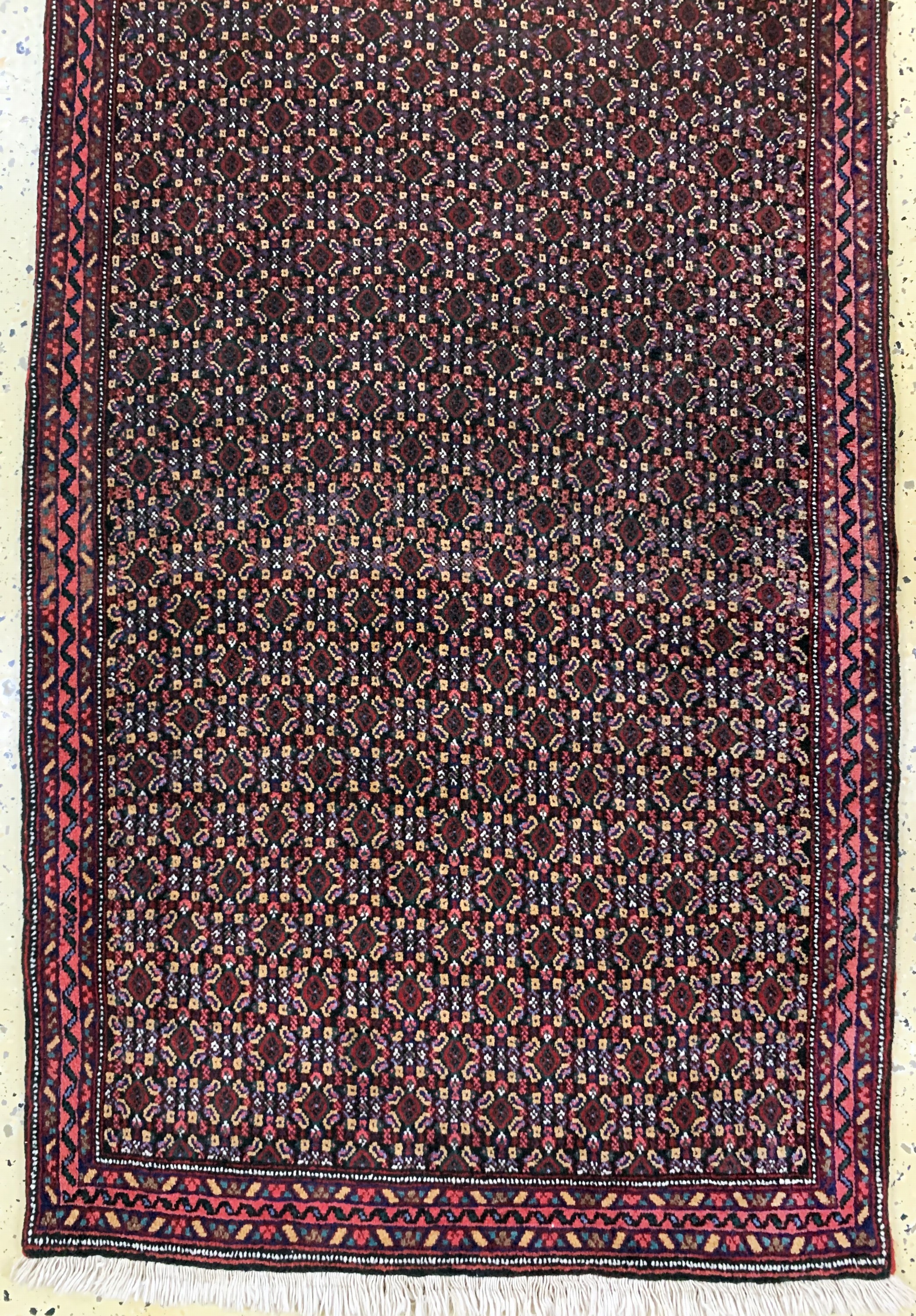 Detail c: Senneh , Persien, Wolle auf Baumwolle, ca. 337 x 80 cm, EHZ: 1-2