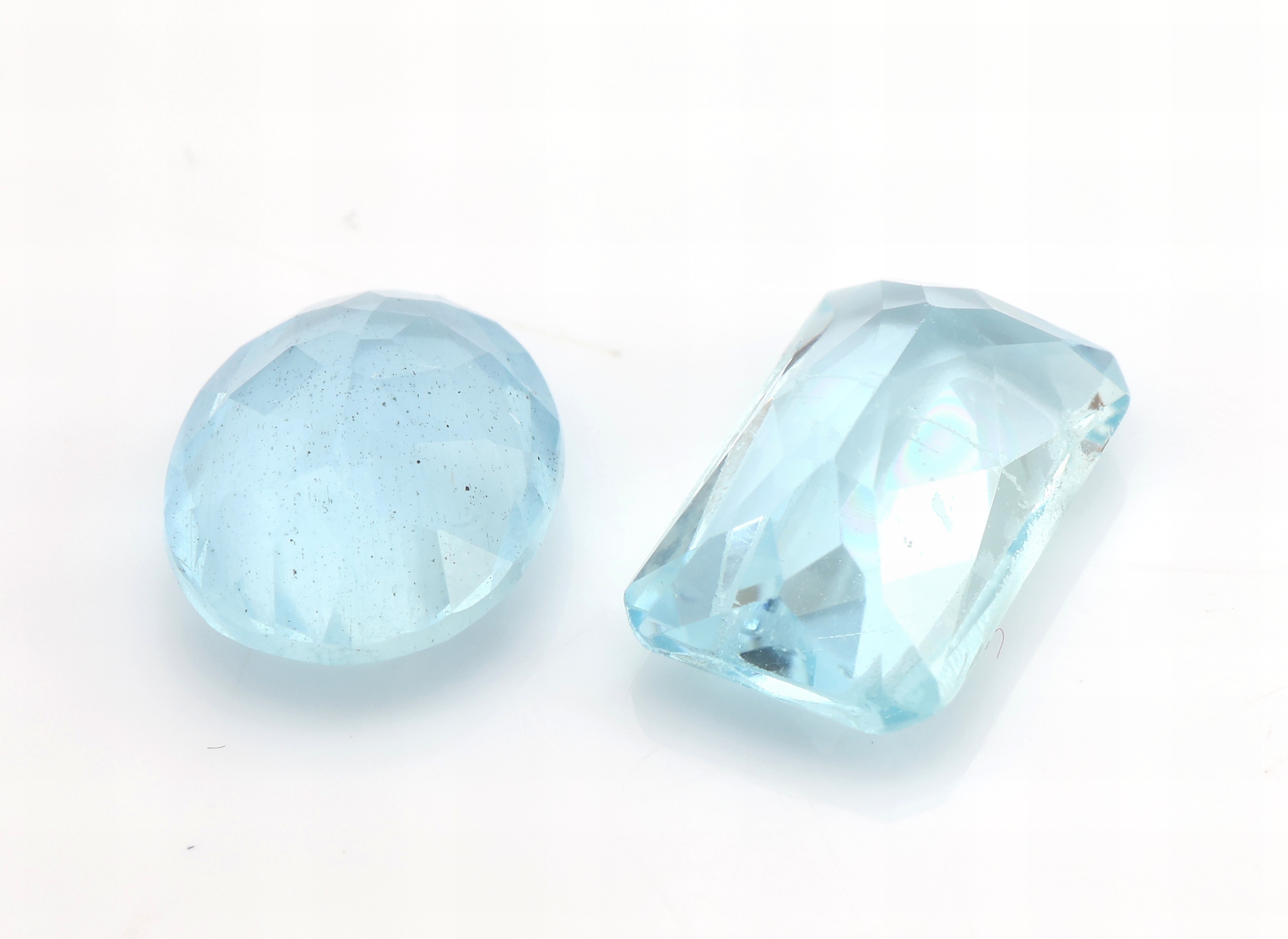 Detail b: Konvolut 26 lose Aquamarine, zus. ca. 69.66 ct, versch. Größen, Schliffformen und Farben, schöne Sammlung, in Sammleretui