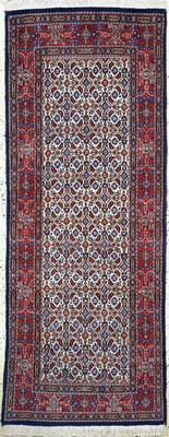 Image 26859474 - Mud, Persien, Neuwertig, Wolle auf Baumwolle, ca. 200 x 76 cm Schätzpreis: 590, - ...