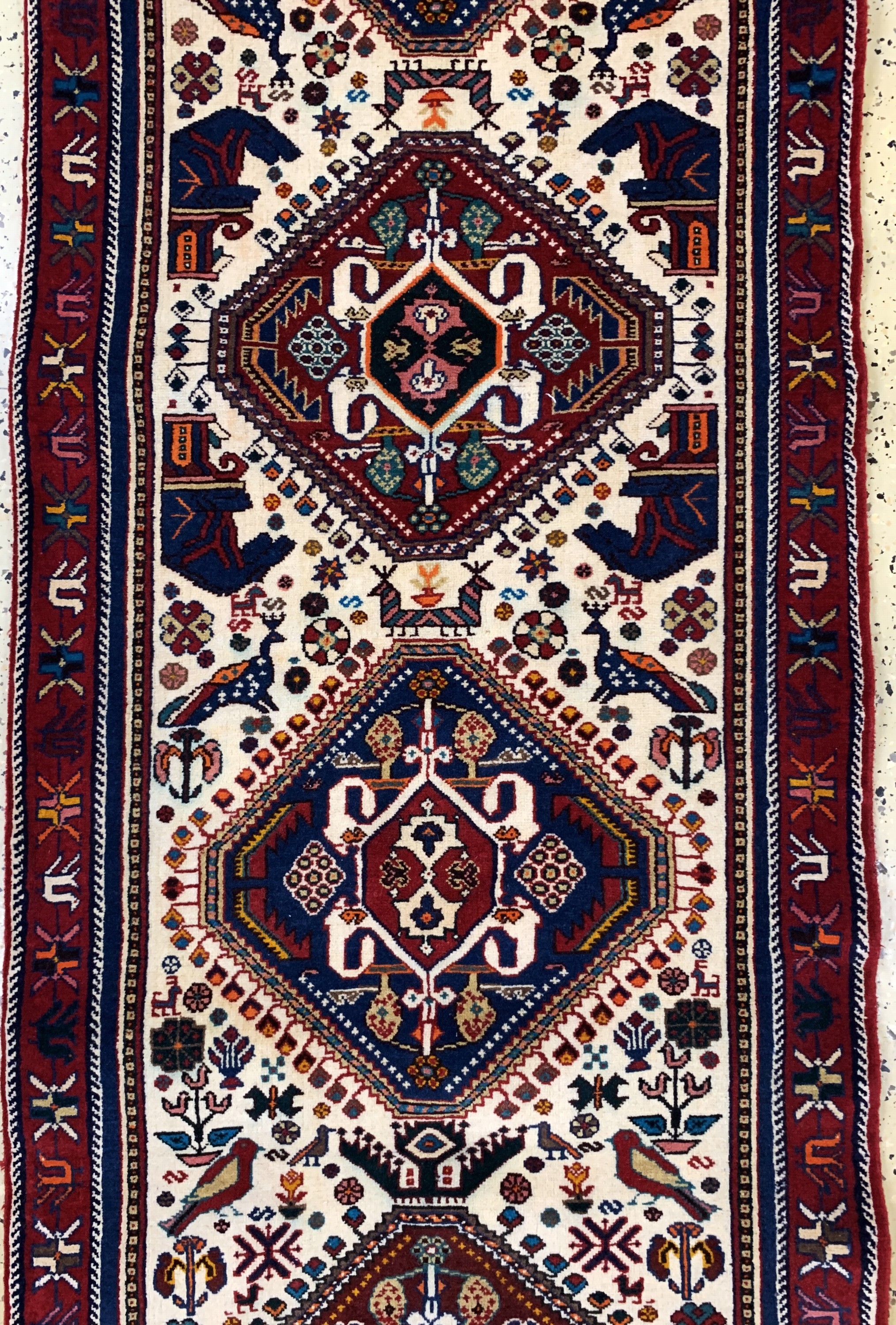 Detail b: Ghaschgai alt, Persien, Mitte 20.Jhd, Wolleauf Wolle, ca. 282 x 78 cm, EHZ: 2(Wellig)