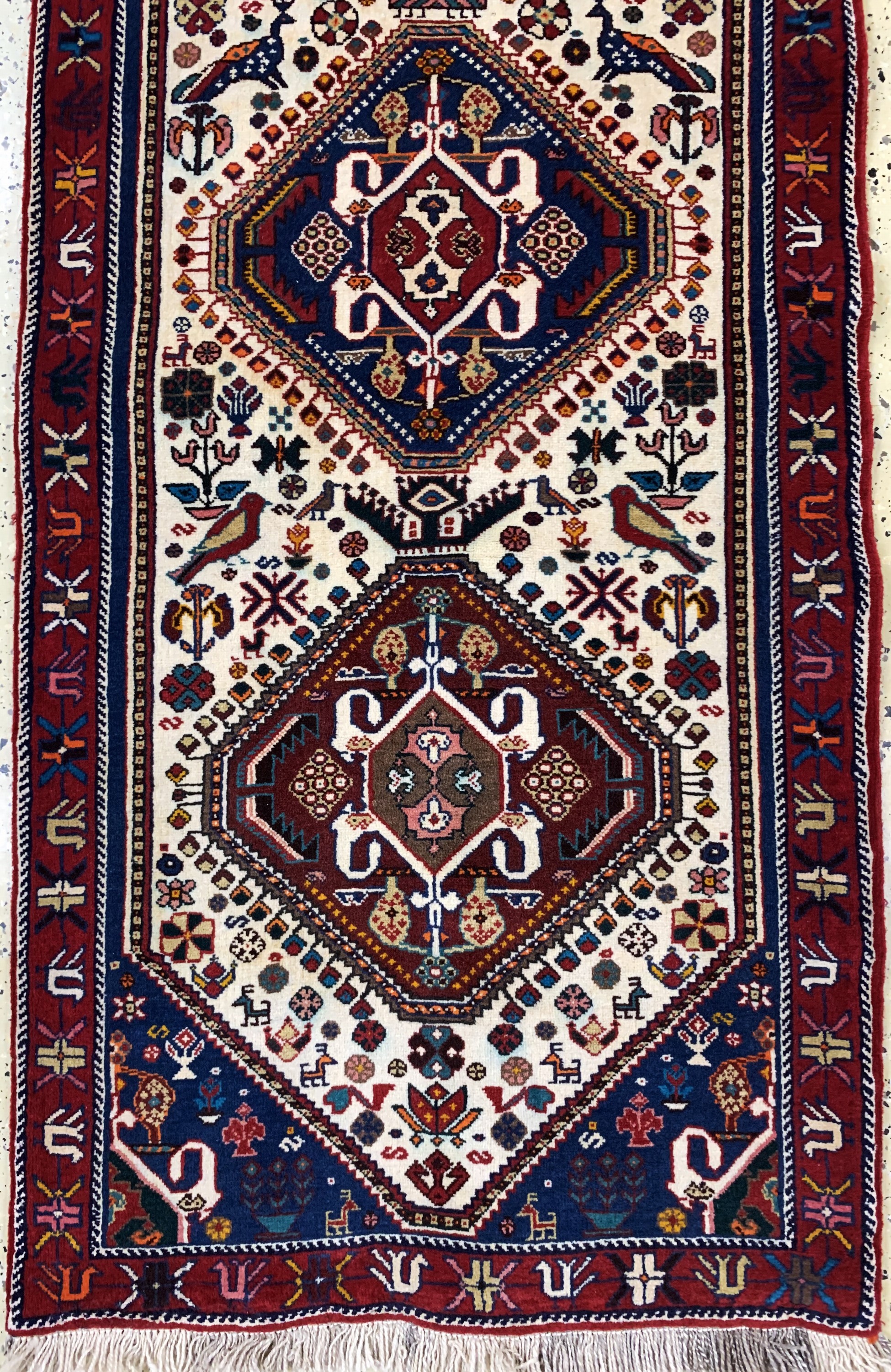 Detail c: Ghaschgai alt, Persien, Mitte 20.Jhd, Wolleauf Wolle, ca. 282 x 78 cm, EHZ: 2(Wellig)