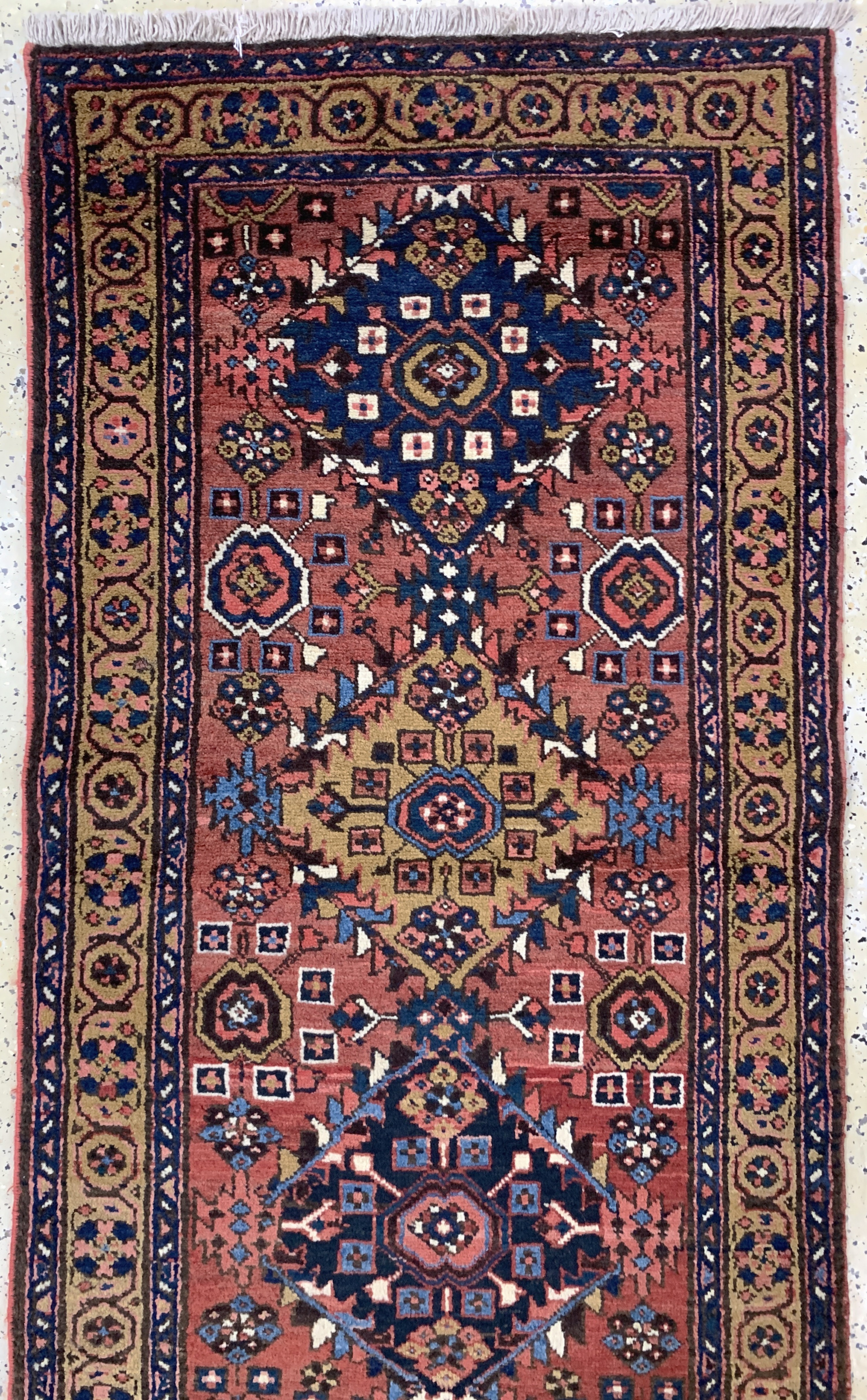 Detail a: Sarab alt, Persien, Mitte 20.Jhd, Wolle aufBaumwolle, ca. 326 x 86 cm, EHZ: 2