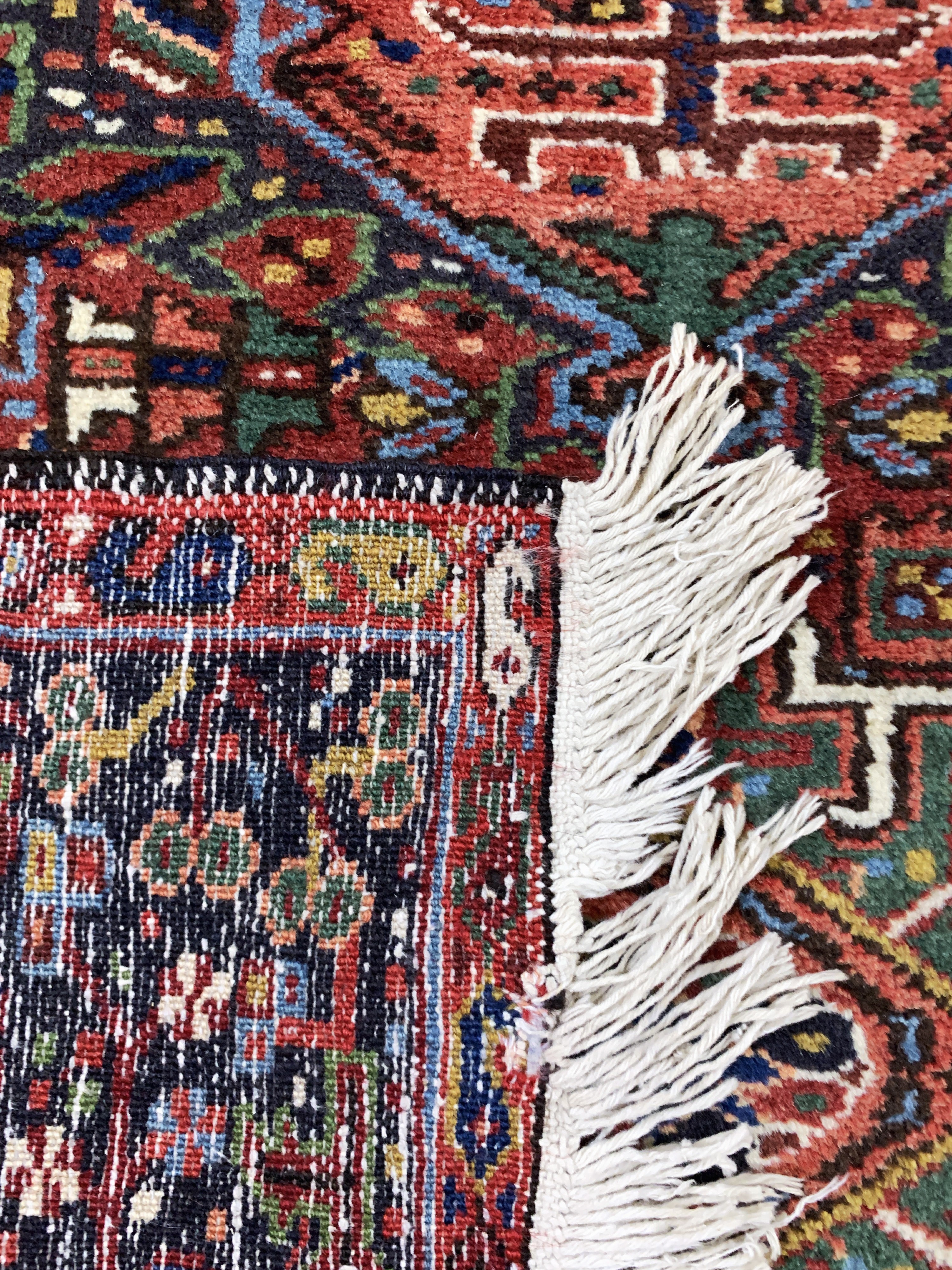 Detail f: Garadjeh alt, Persien, Mitte 20.Jhd, Wolle auf Baumwolle, ca. 326 x 106 cm, EHZ: 2
