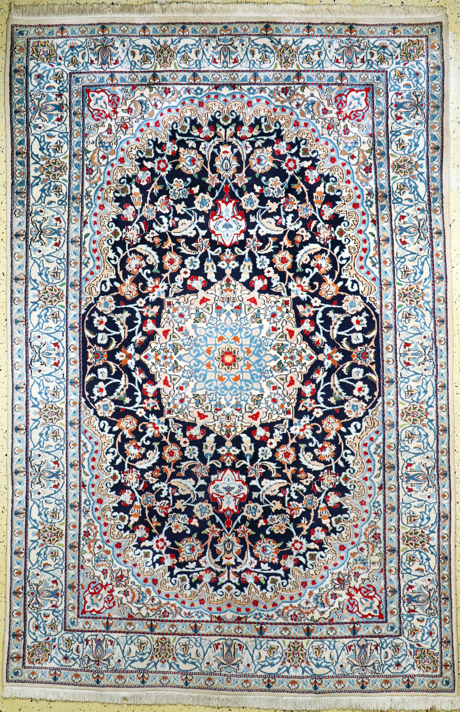 Nain, Persien, Ende 20.Jhd, Wolle auf Baumwolle, ca. 300 x 204 cm, EHZ: 2