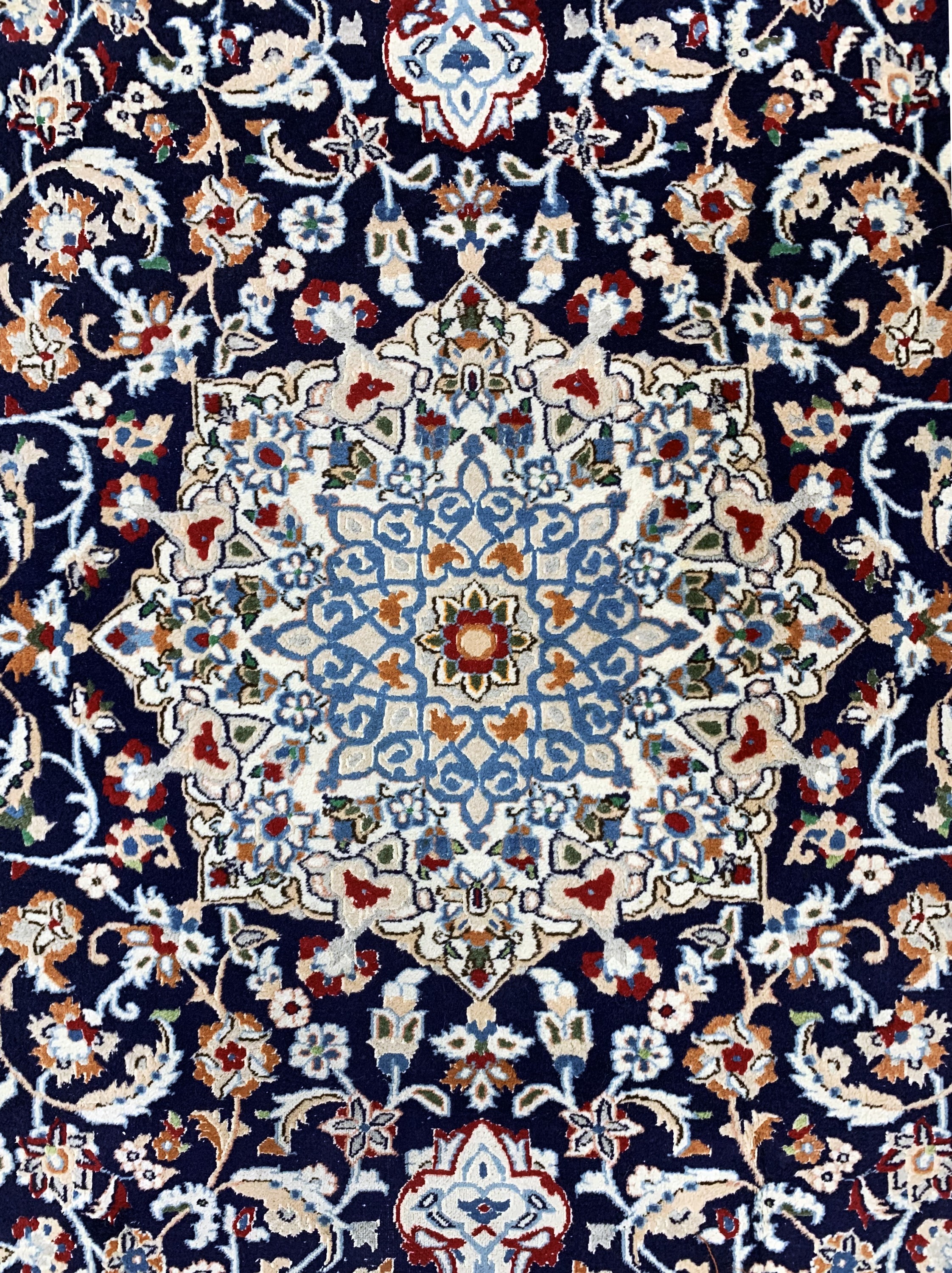 Detail c: Nain, Persien, Ende 20.Jhd, Wolle auf Baumwolle, ca. 300 x 204 cm, EHZ: 2
