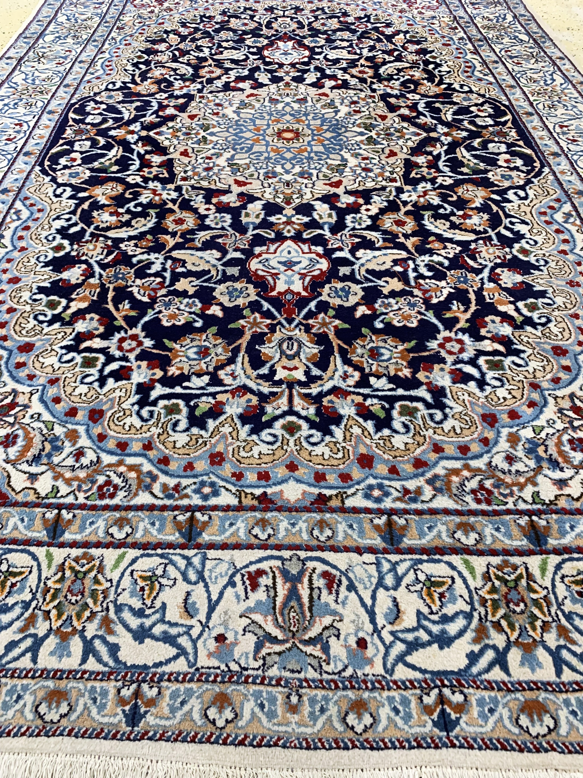 Detail f: Nain, Persien, Ende 20.Jhd, Wolle auf Baumwolle, ca. 300 x 204 cm, EHZ: 2