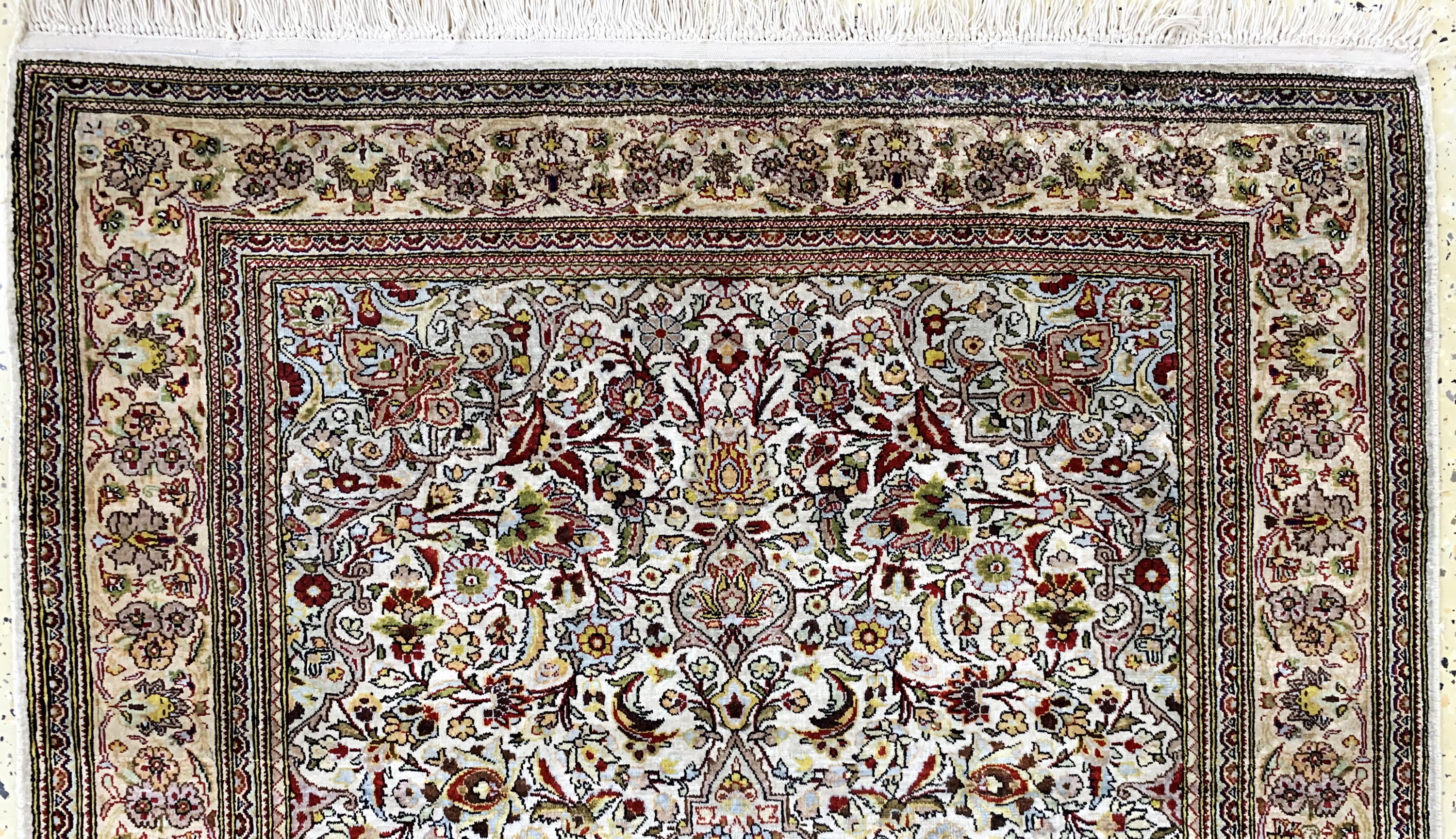 Detail a: Ghom Seide fein, Ägypten, Mitte 20.Jhd, reine Naturseide, ca. 144 x 98 cm, EHZ: 2-3