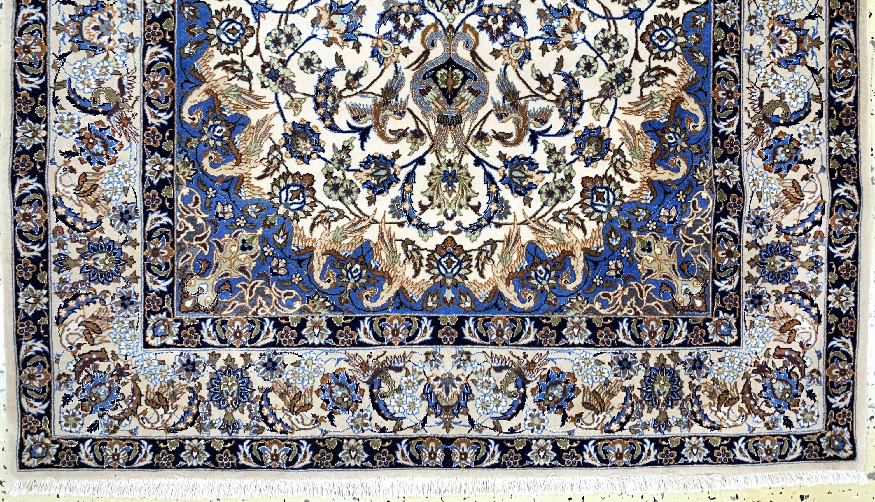 Detail c: Esfahan fein, Persien, Ende 20.Jhd, Korkwolle mit und auf Seide, ca. 165 x 113 cm,ca. 1,0 Mio. Kn/qm, EHZ: 1-2(Abrasch)