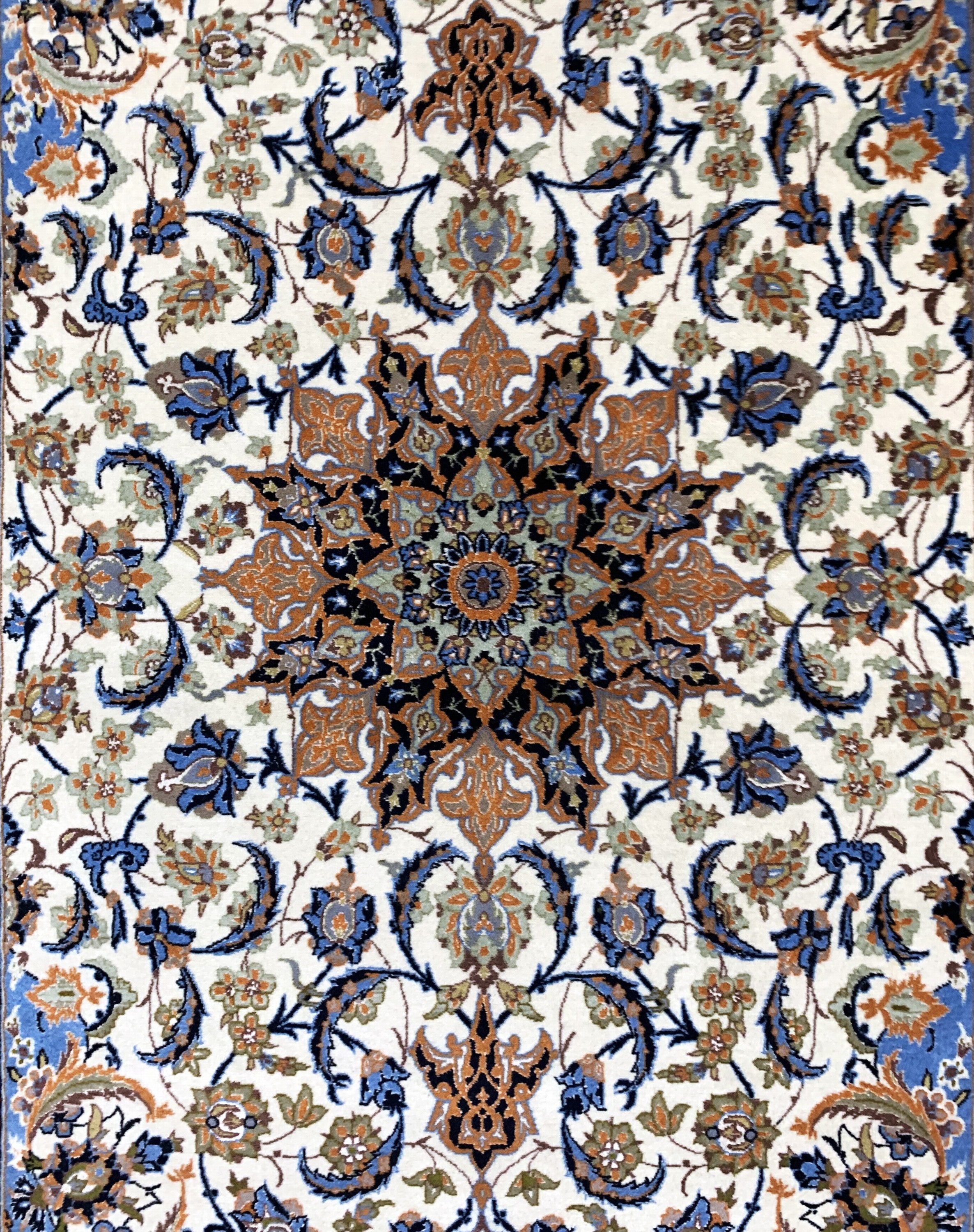 Detail b: Esfahan fein, Persien, Ende 20.Jhd, Korkwolle mit und auf Seide, ca. 177 x 110 cm,ca. 1,0 Mio. Kn/qm, EHZ: 1-2