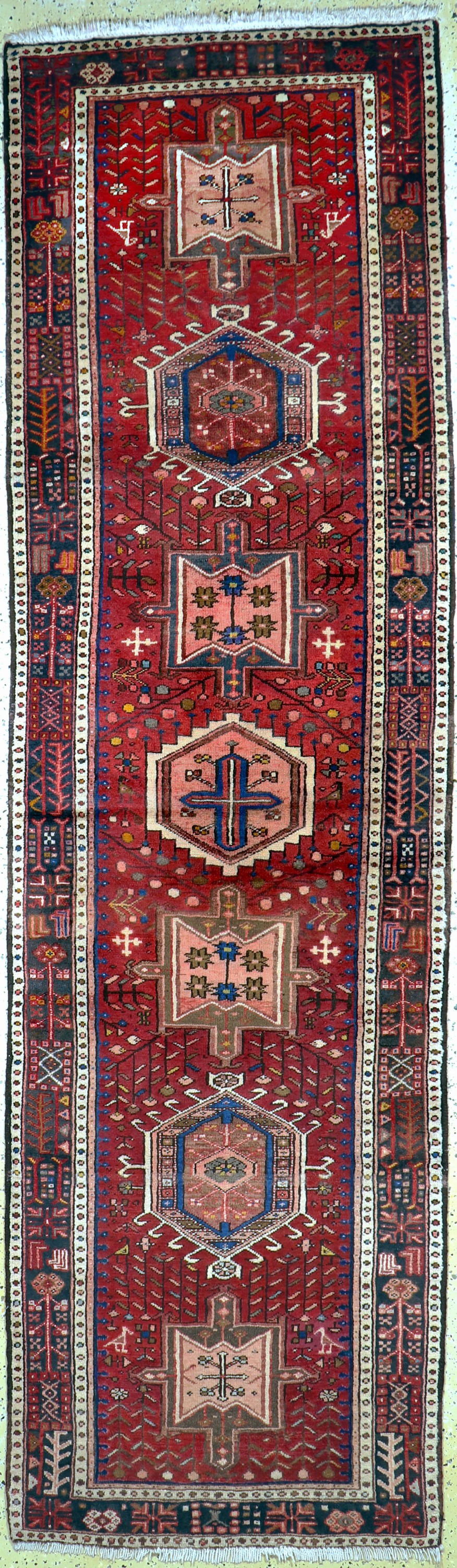 Garadjeh alt, Persien, Mitte 20.Jhd, Wolle auf Baumwolle, ca. 336 x 97 cm, EHZ: 2