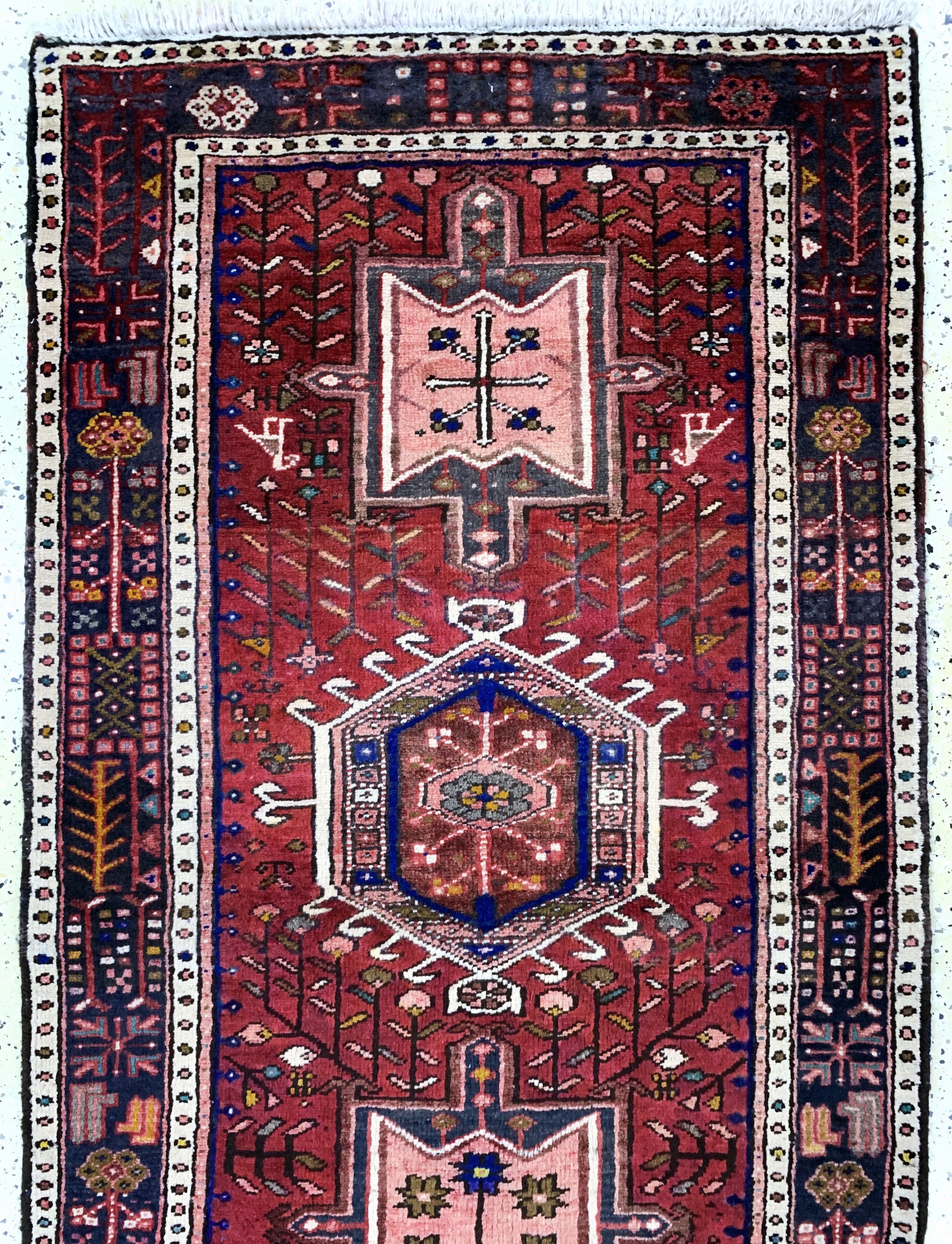 Detail a: Garadjeh alt, Persien, Mitte 20.Jhd, Wolle auf Baumwolle, ca. 336 x 97 cm, EHZ: 2