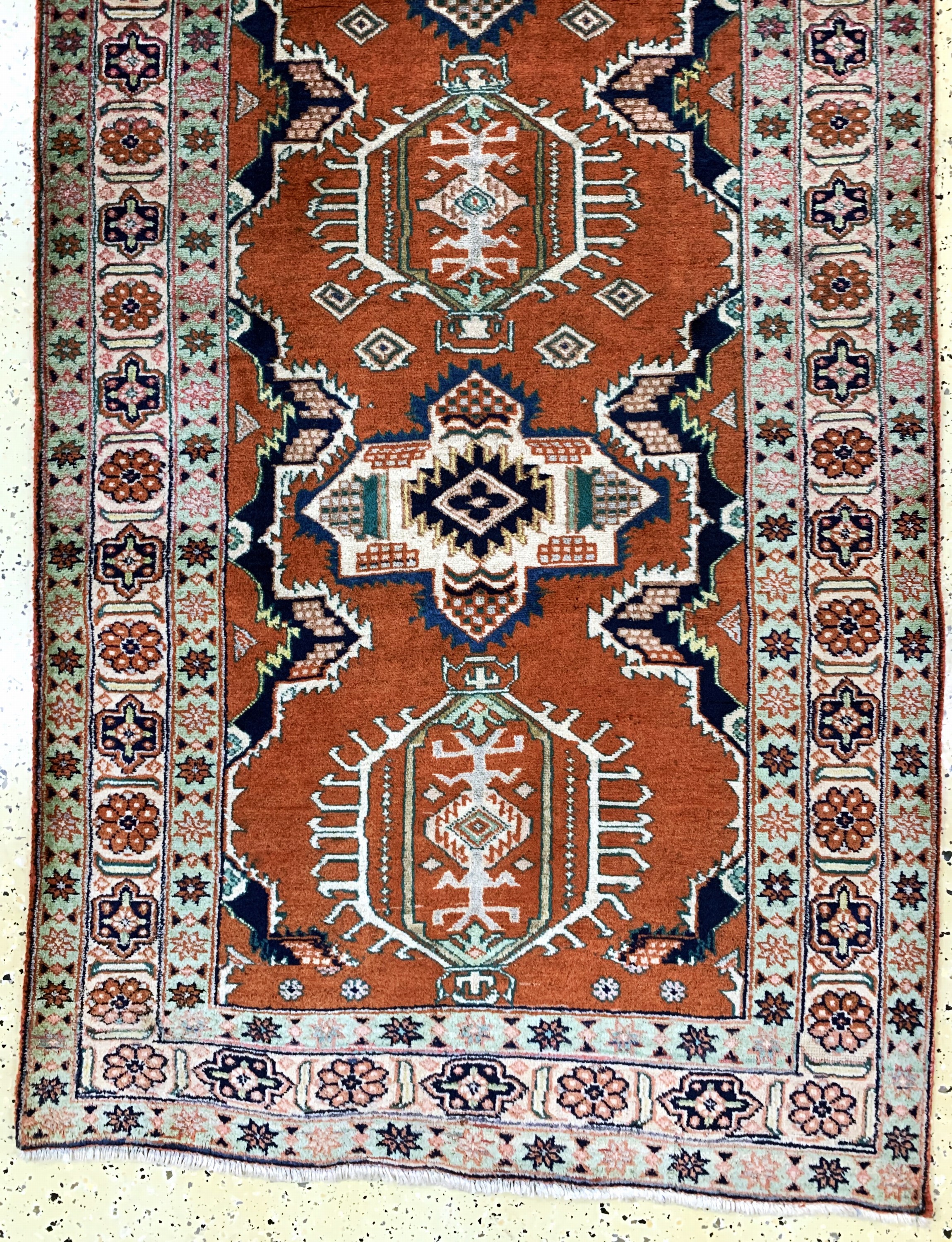 Detail c: Meschgin alt, Persien, Mitte 20.Jhd, Wolle auf Baumwolle, ca. 280 x 102 cm, EHZ: 2-3