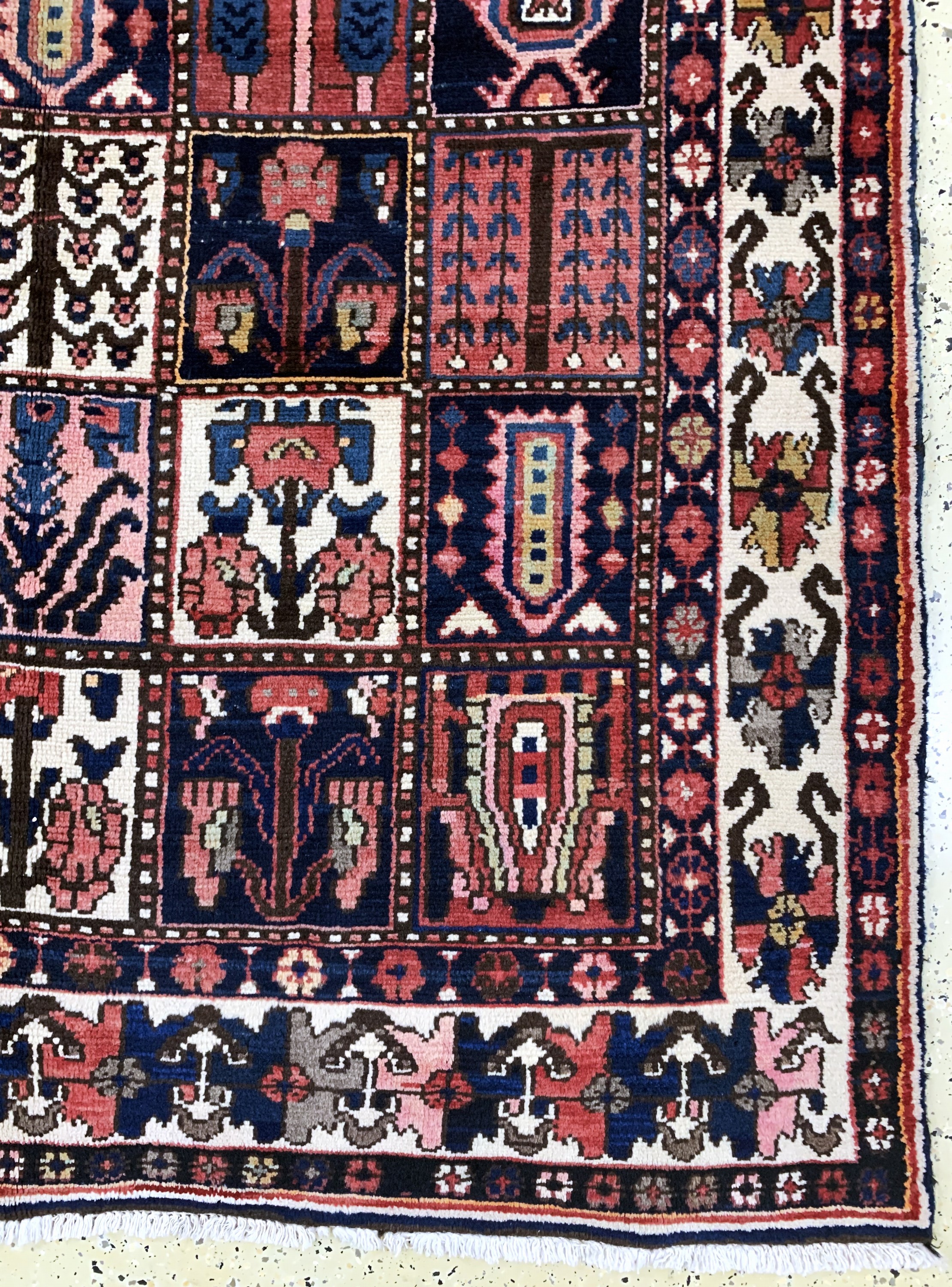 Detail a: Bachtiar, Persien, Mitte 20.Jhd, Wolle auf Baumwolle, ca. 297 x 160 cm, EHZ: 2