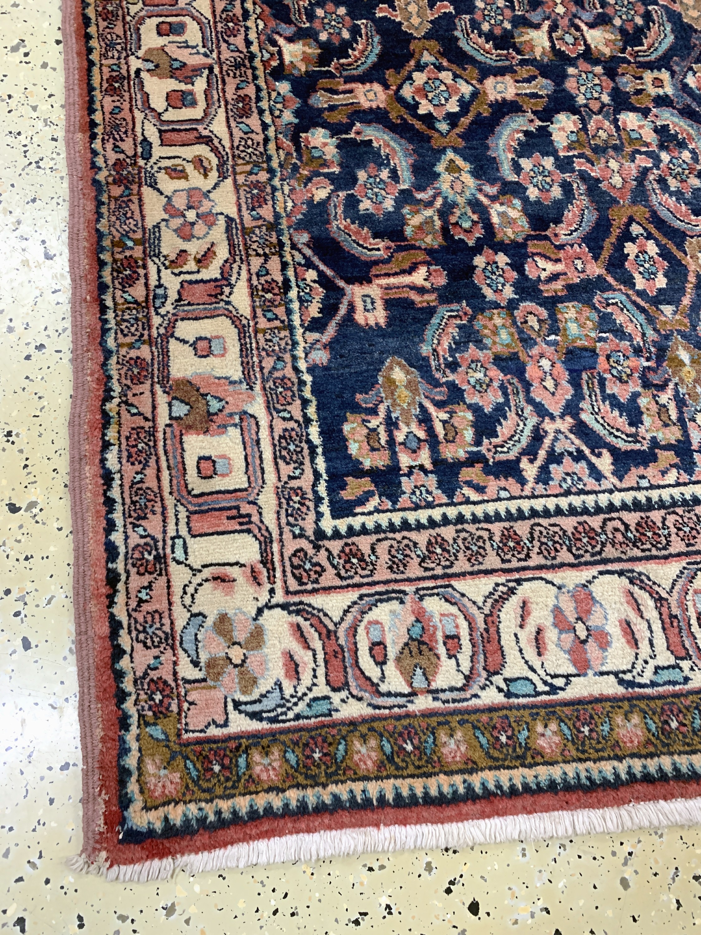Detail d: Lilian alt, Persien, Anfang 20.Jhd, Wolle auf Baumwolle, ca. 279 x 165 cm, EHZ: 2(kleines Loch).