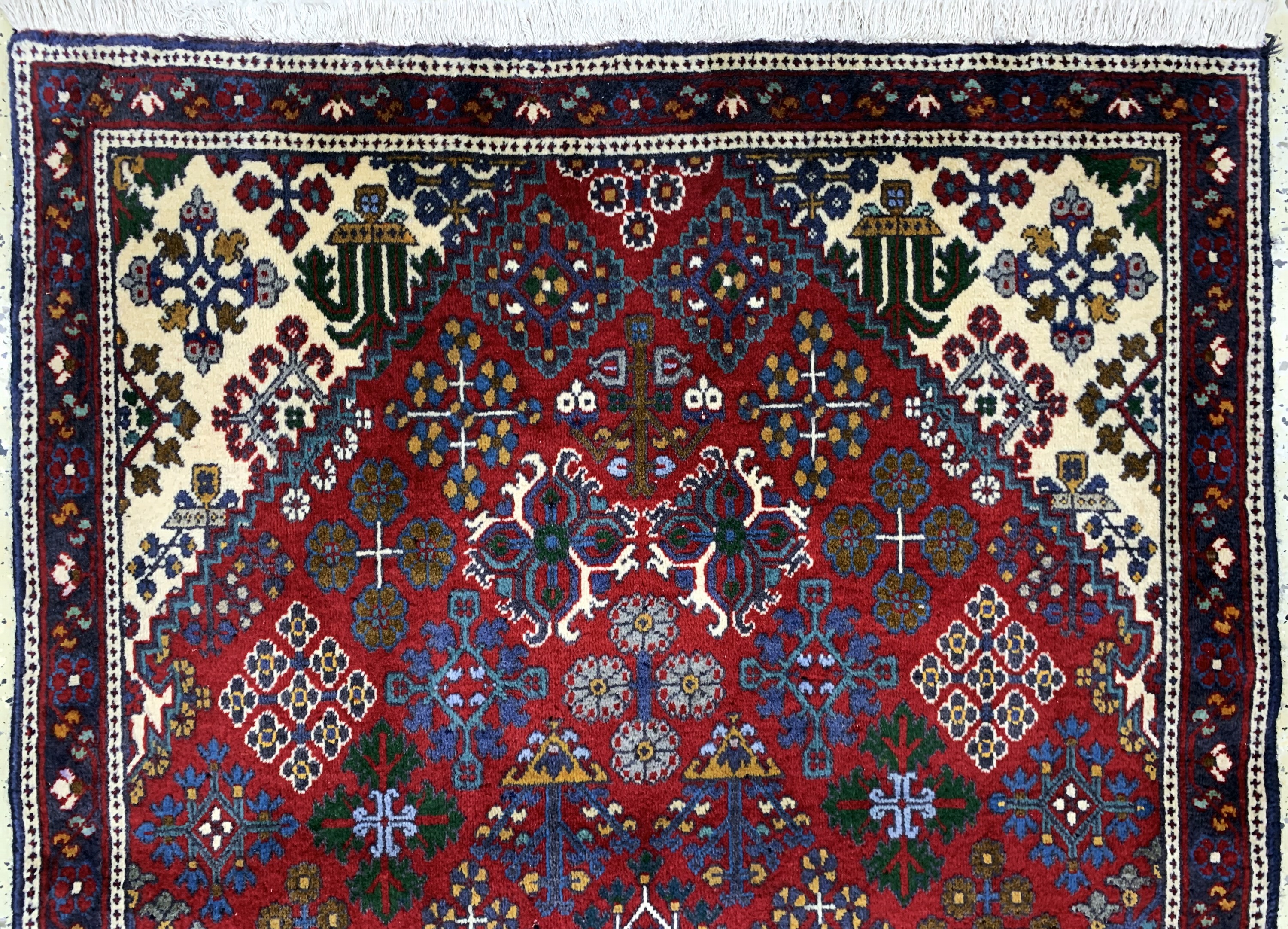 Detail a: Meymeh, Persien, ca. 50 Jahre, Wolle auf Baumwolle, ca. 196 x 95 cm, EHZ: 2