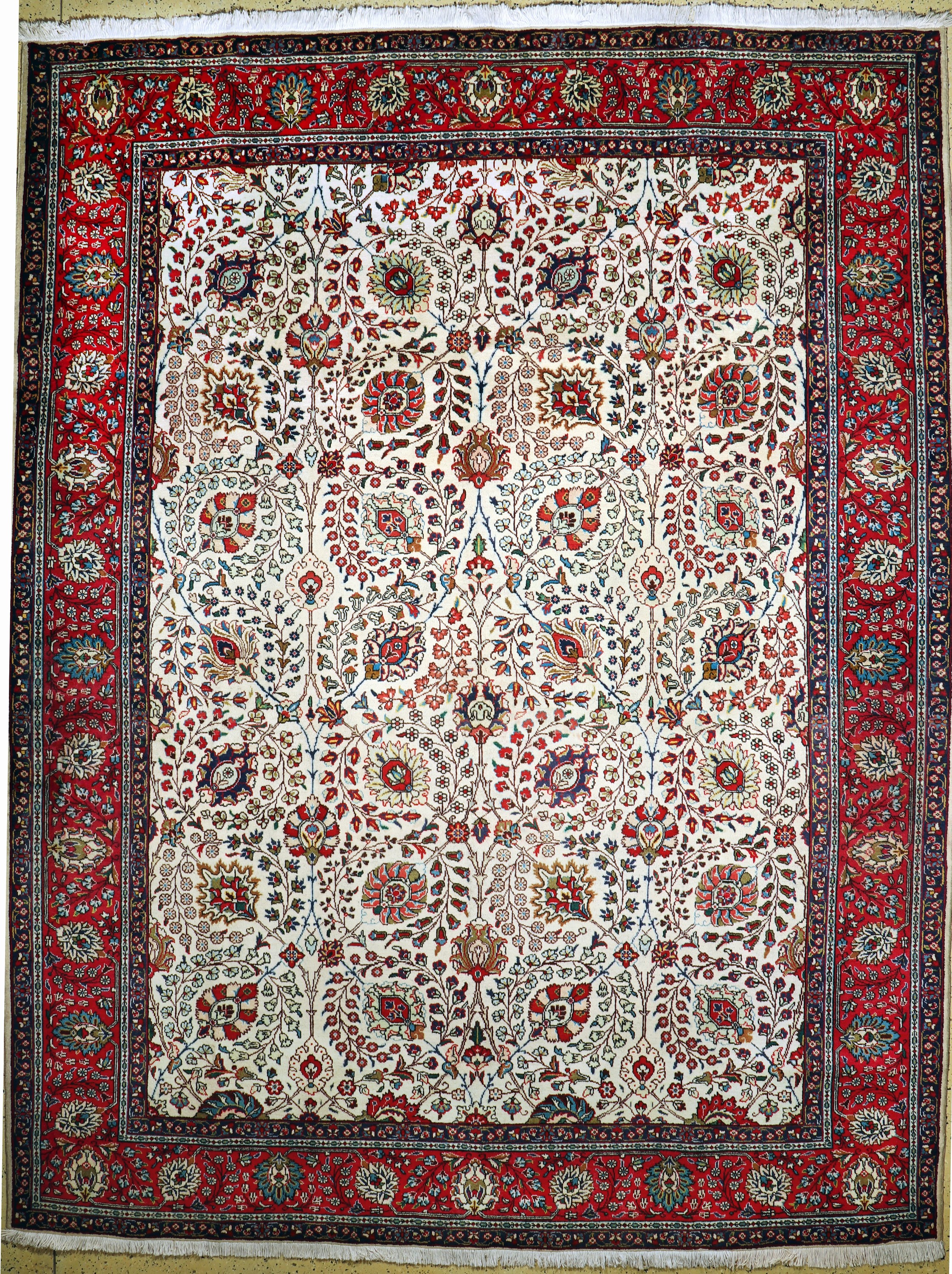Täbriz, Persien, ca. 50 Jahre, Wolle auf Baumwolle, ca. 392 x 300 cm, EHZ: 2
