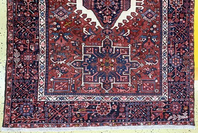 26859519d - Garadjeh alt, Persien, Mitte 20.Jhd, Wolle auf Baumwolle, ca. 385 x 147 cm, EHZ: 1-2 ...