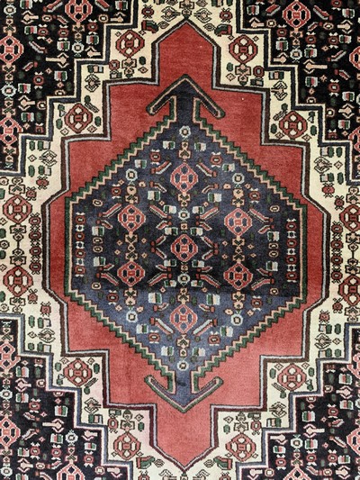 26859568c - Senneh alt, Persien, Mitte 20.Jhd, Wolle auf Baumwolle, ca. 156 x 126 cm, EHZ: 2 ...