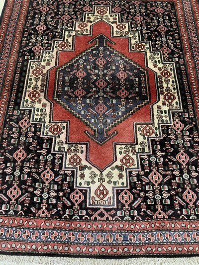 26859568d - Senneh alt, Persien, Mitte 20.Jhd, Wolle auf Baumwolle, ca. 156 x 126 cm, EHZ: 2 ...
