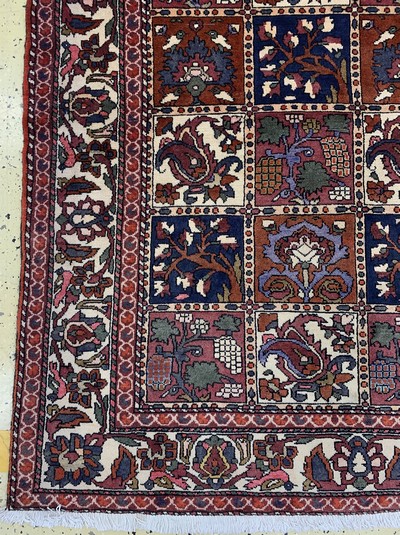 26859578b - Bachtiar alt, Persien, Mitte 20.Jhd, Wolle auf Baumwolle, ca. 307 x 170 cm, EHZ: 2 ...