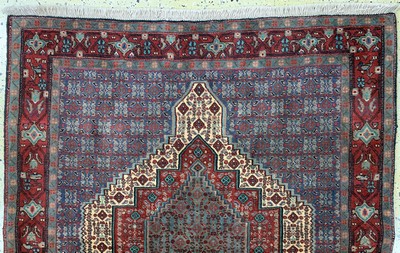 26859596a - Senneh, Persien, ca. 50 Jahre, Wolle auf Baumwolle, ca. 154 x 125 cm, EHZ: 2 ...