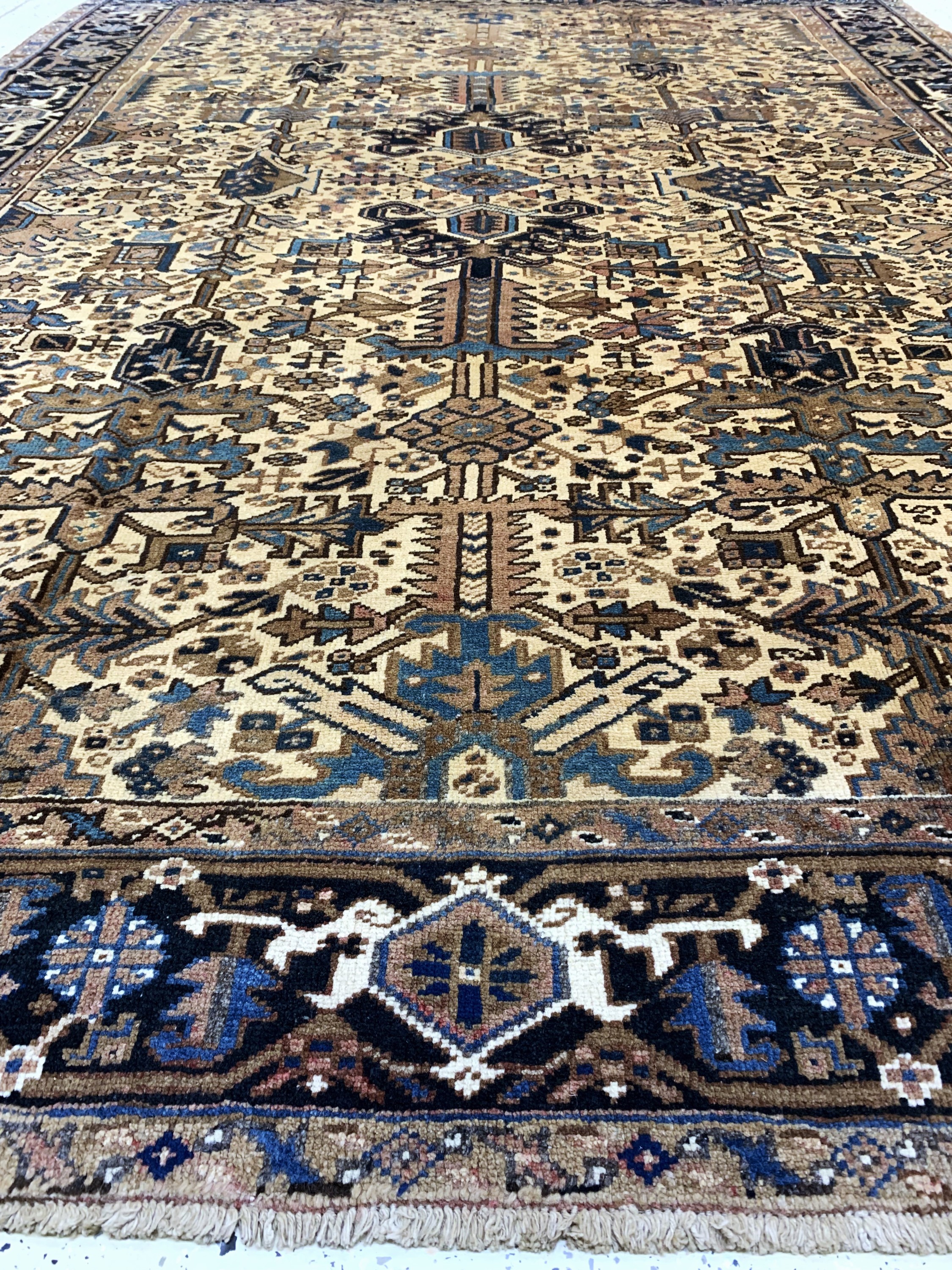 Detail f: Heriz alt, Persien, Mitte 20.Jhd, Wolle aufBaumwolle, ca. 325 x 242 cm, EHZ: 2