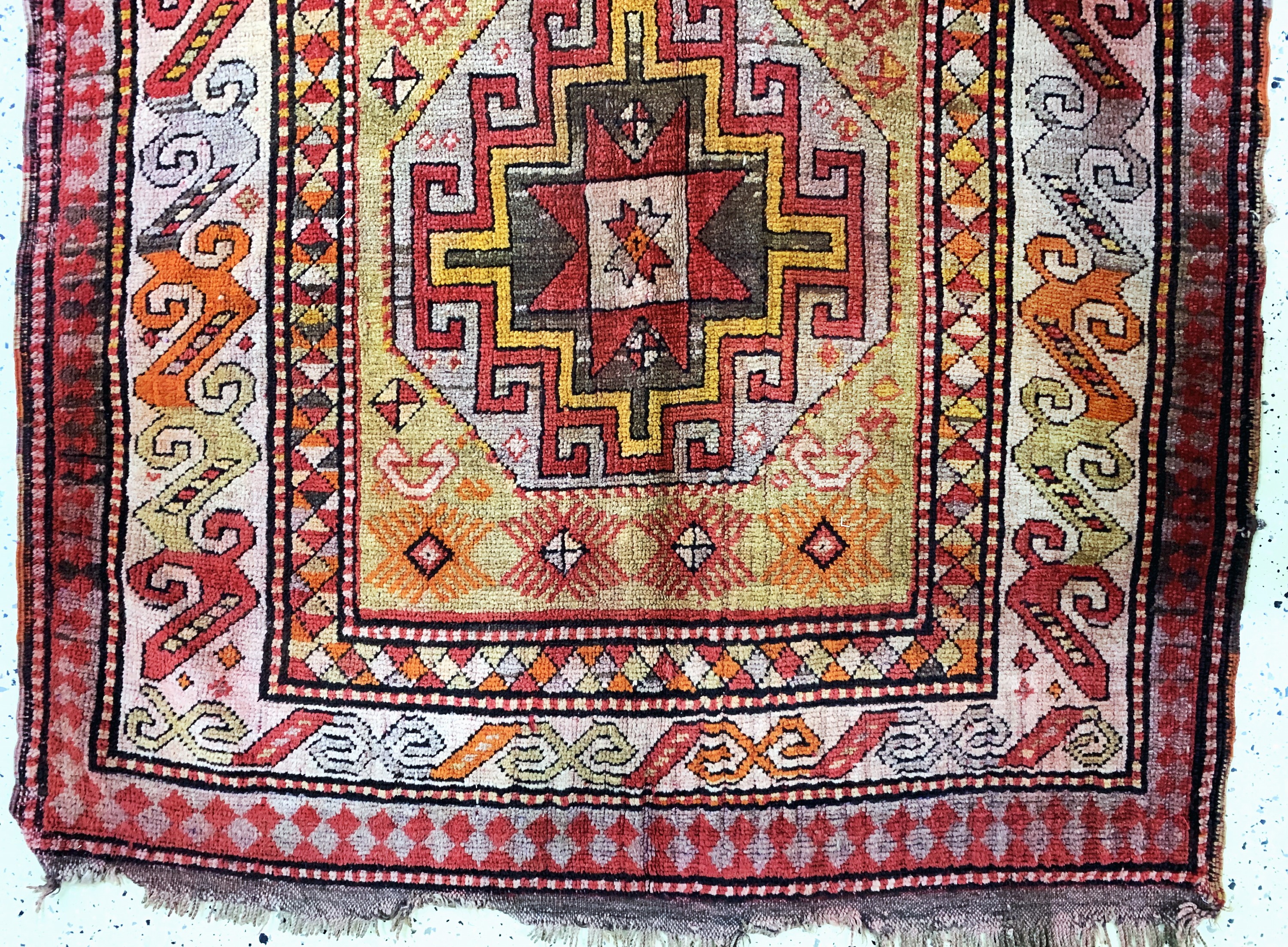 Detail d: Kazak antik, Kaukasus, um 1900, Wolle auf Wolle, ca. 332 x 140 cm, EHZ: 3