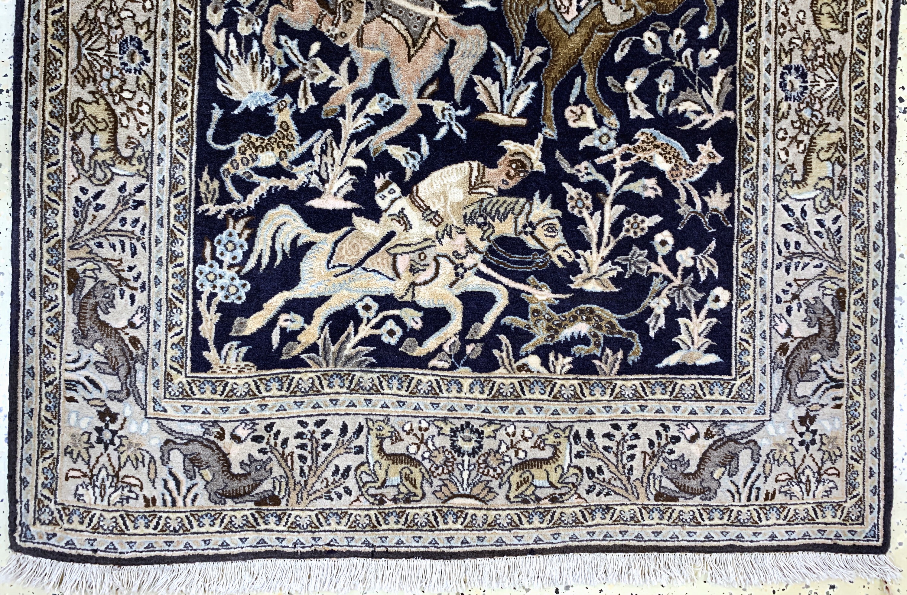 Detail c: Ghom alt, Persien, Mitte 20.Jhd, Wolle mit Seide, ca. 175 x 106 cm, EHZ: 2, (kleine restaurierung)