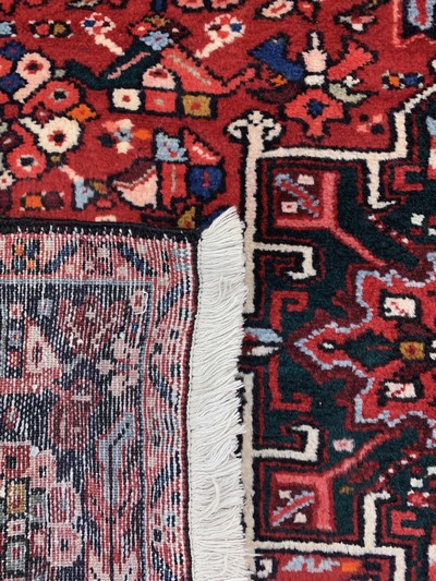 26860087f - Garadjeh alt, Persien, Mitte 20.Jhd, Wolle auf Baumwolle, ca. 413 x 154 cm, EHZ: 1-2 ...
