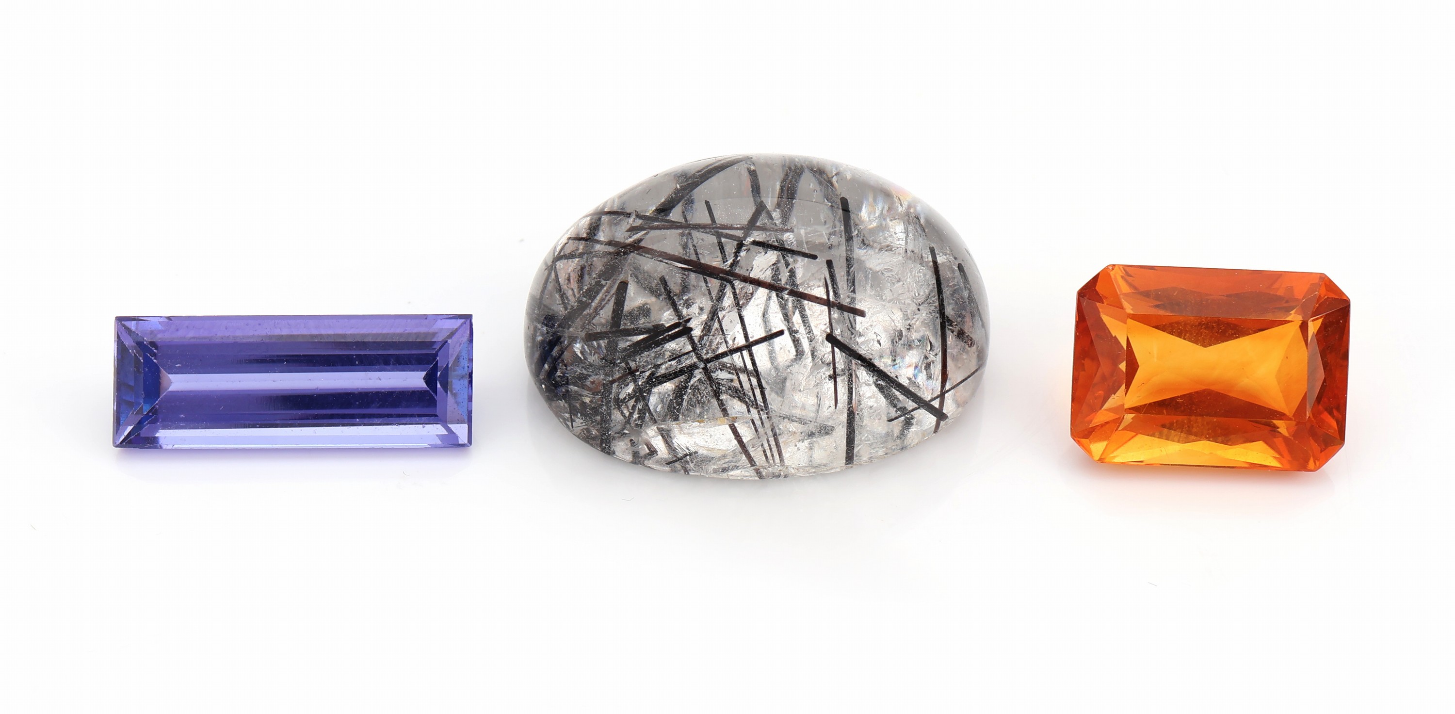 Detail a: Lot lose Farbsteine, zus. 430.00 ct, u.a. Granat, Citrin, Rubin, Saphir, Quarze u.v.m., in versch. Formen und Größen, Ausfassware