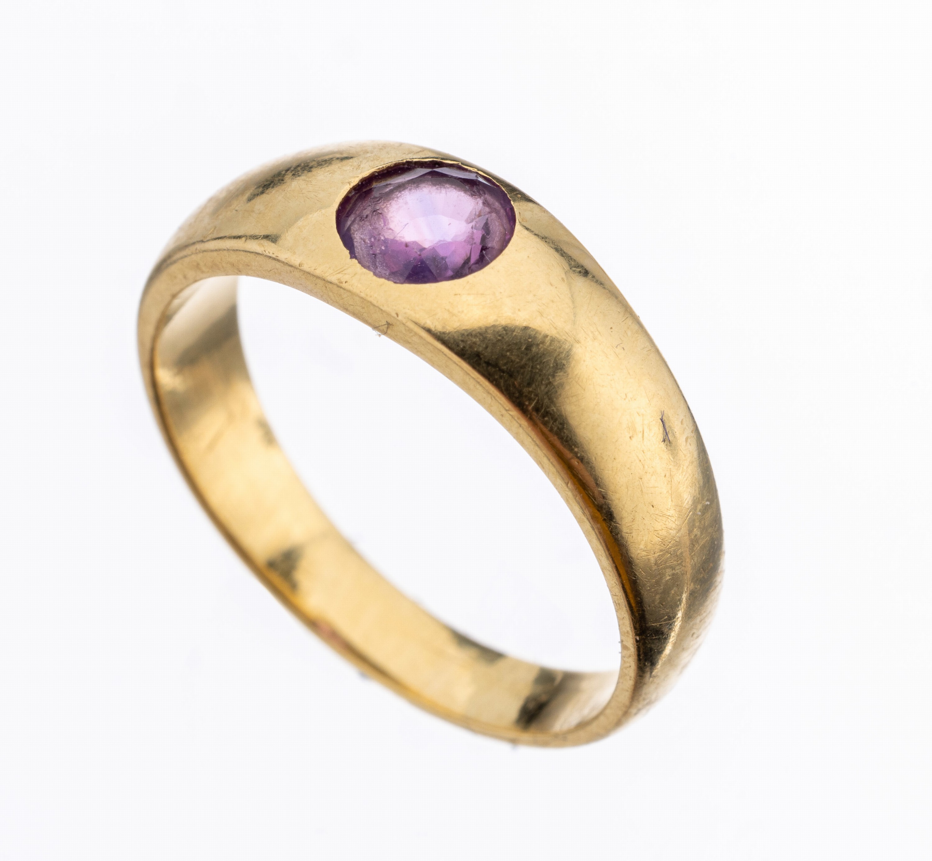 14 kt Gold Rubin-Ring, GG 585/000 gepr., rundfacett. Rubin (besch.), RW 51, ca. 4.1 g