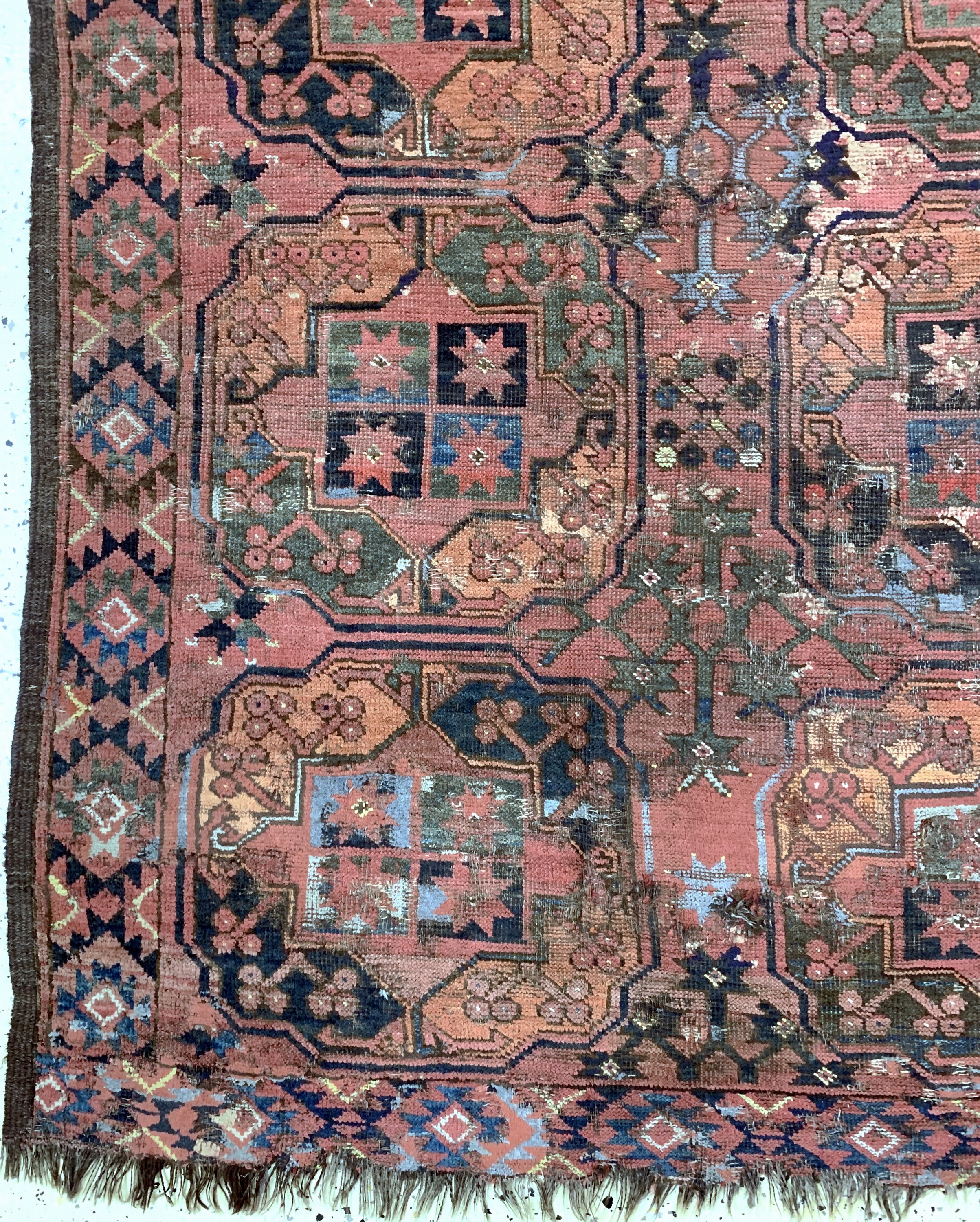 Detail b: Ersari antik, Turkmenistan, 19.Jhd, Wolle auf Wolle, ca. 288 x 201 cm, EHZ: 4