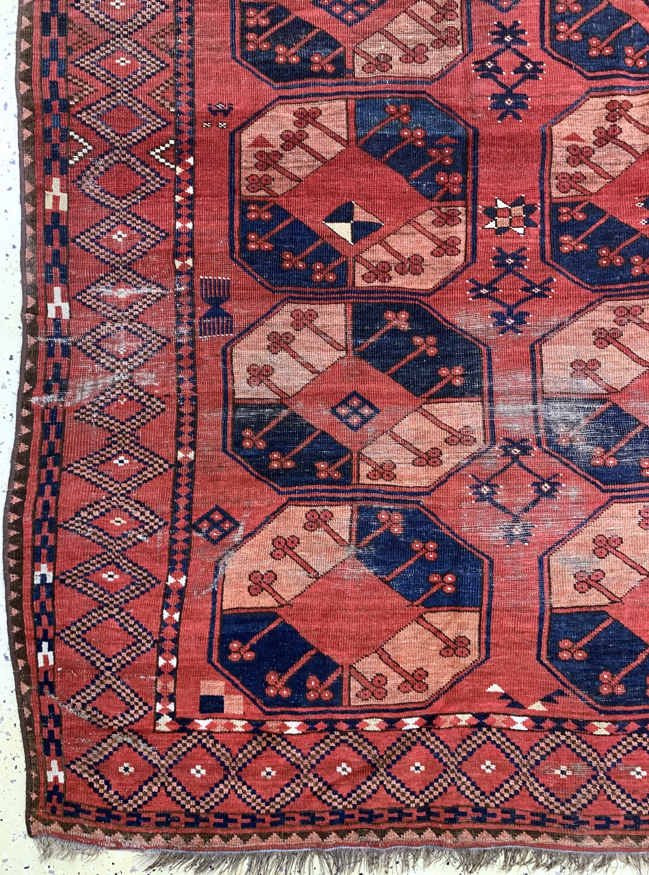 Detail b: Ersari antik, Turkmenistan, 19.Jhd, Wolle auf Wolle, ca. 263 x 213 cm, EHZ: 4