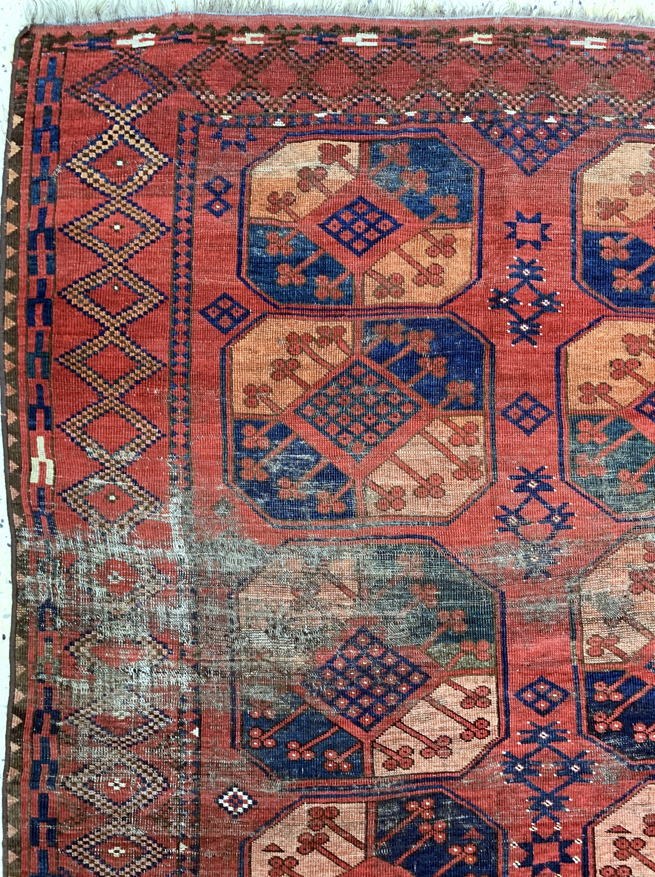 Detail c: Ersari antik, Turkmenistan, 19.Jhd, Wolle auf Wolle, ca. 263 x 213 cm, EHZ: 4